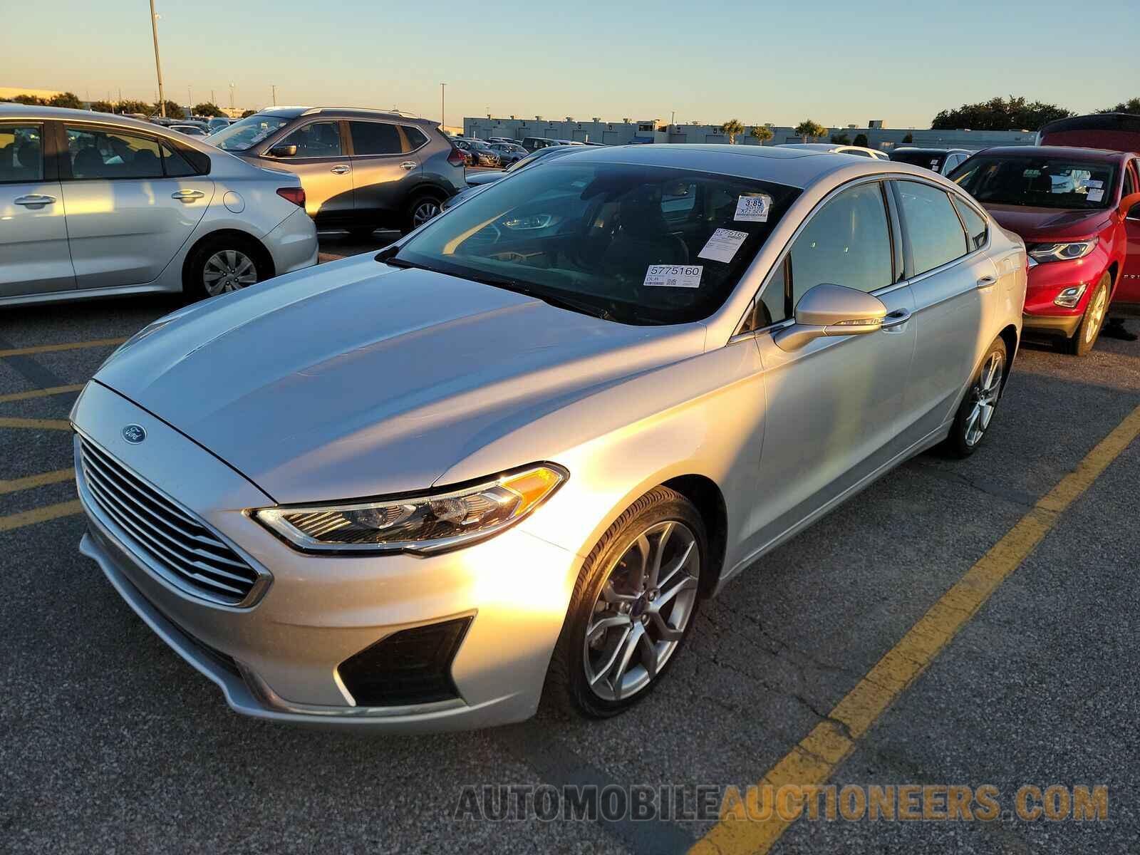 3FA6P0CD8KR150032 Ford Fusion 2019