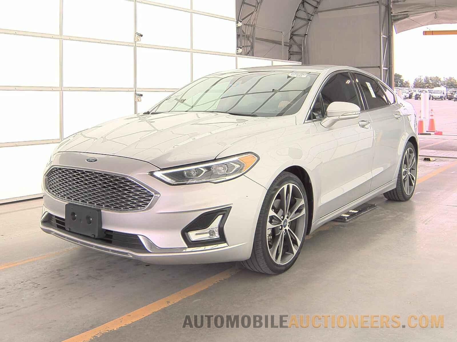 3FA6P0D90KR207043 Ford Fusion 2019