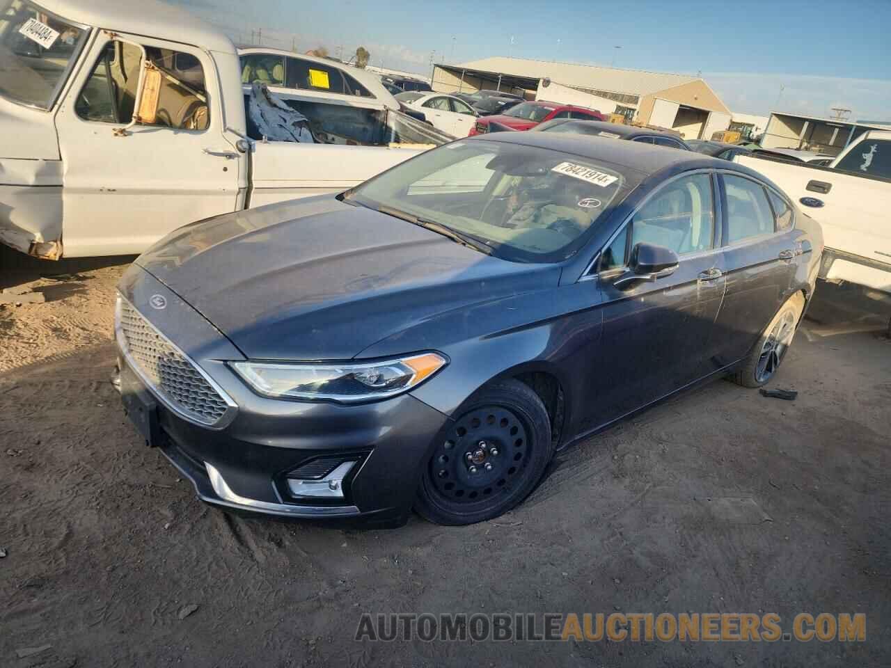 3FA6P0D92KR207688 FORD FUSION 2019