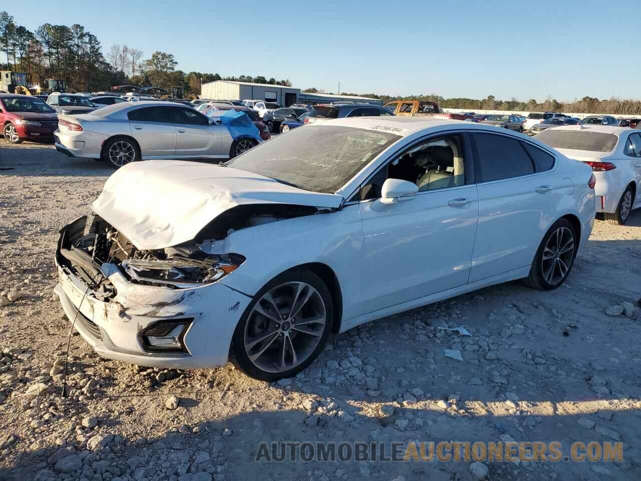 3FA6P0D9XKR225565 FORD FUSION 2019