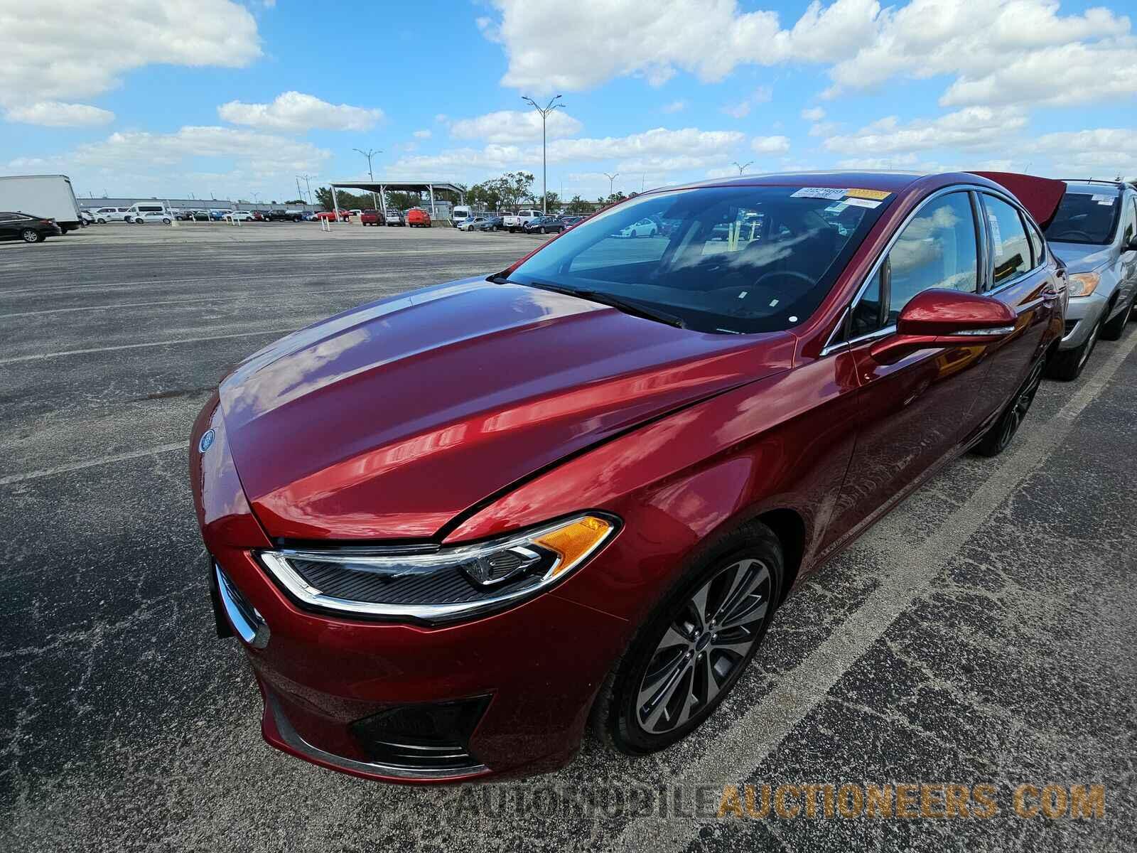 3FA6P0E95KR145122 Ford Fusion 2019