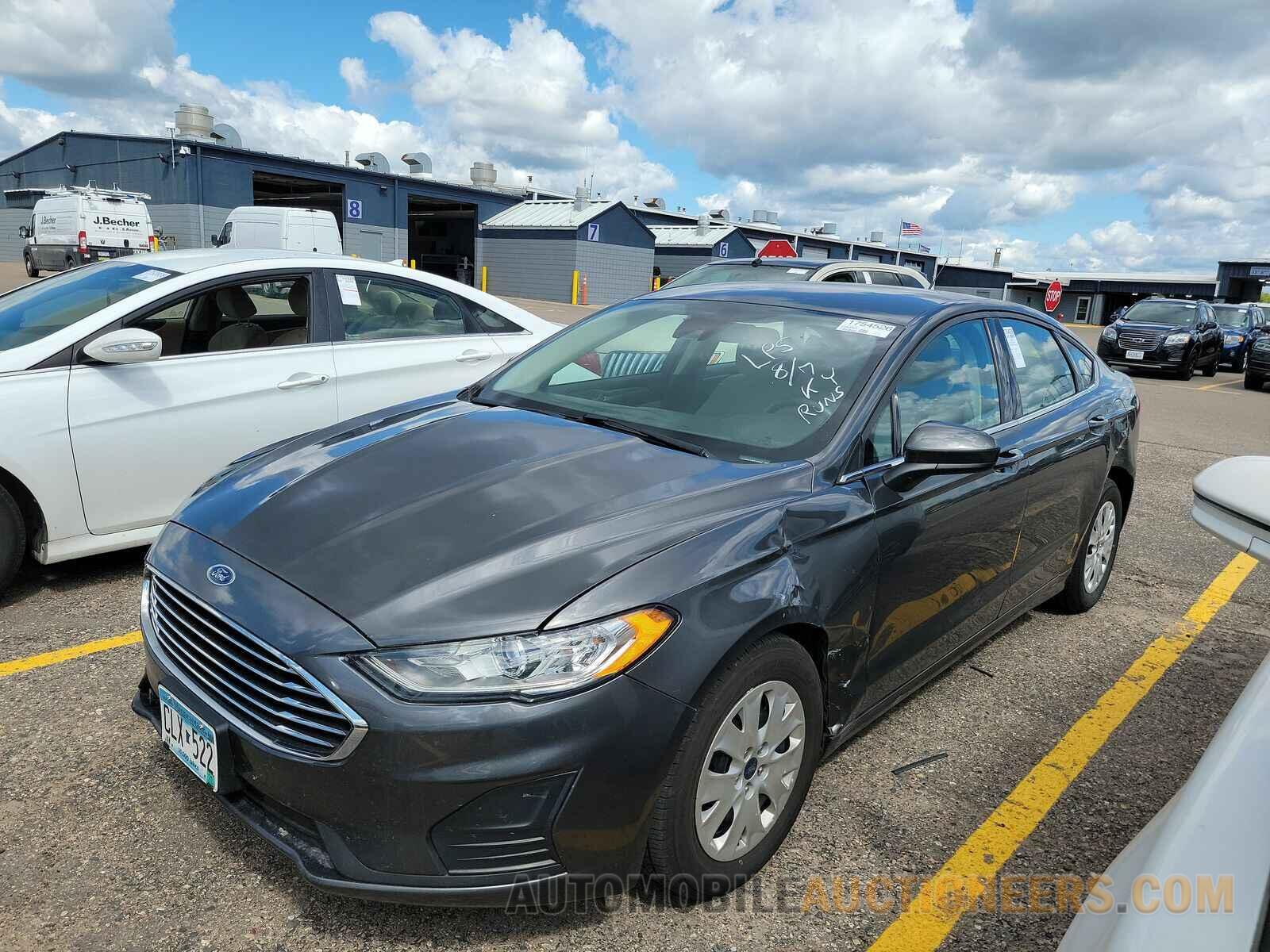 3FA6P0G71KR184026 Ford Fusion 2019