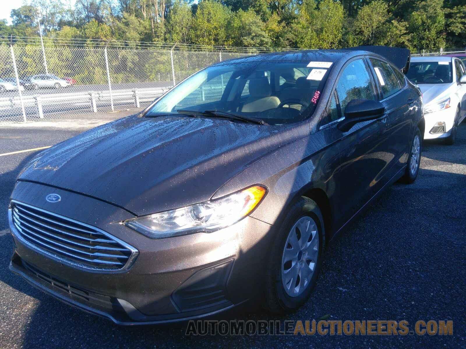 3FA6P0G71KR276821 Ford Fusion 2019