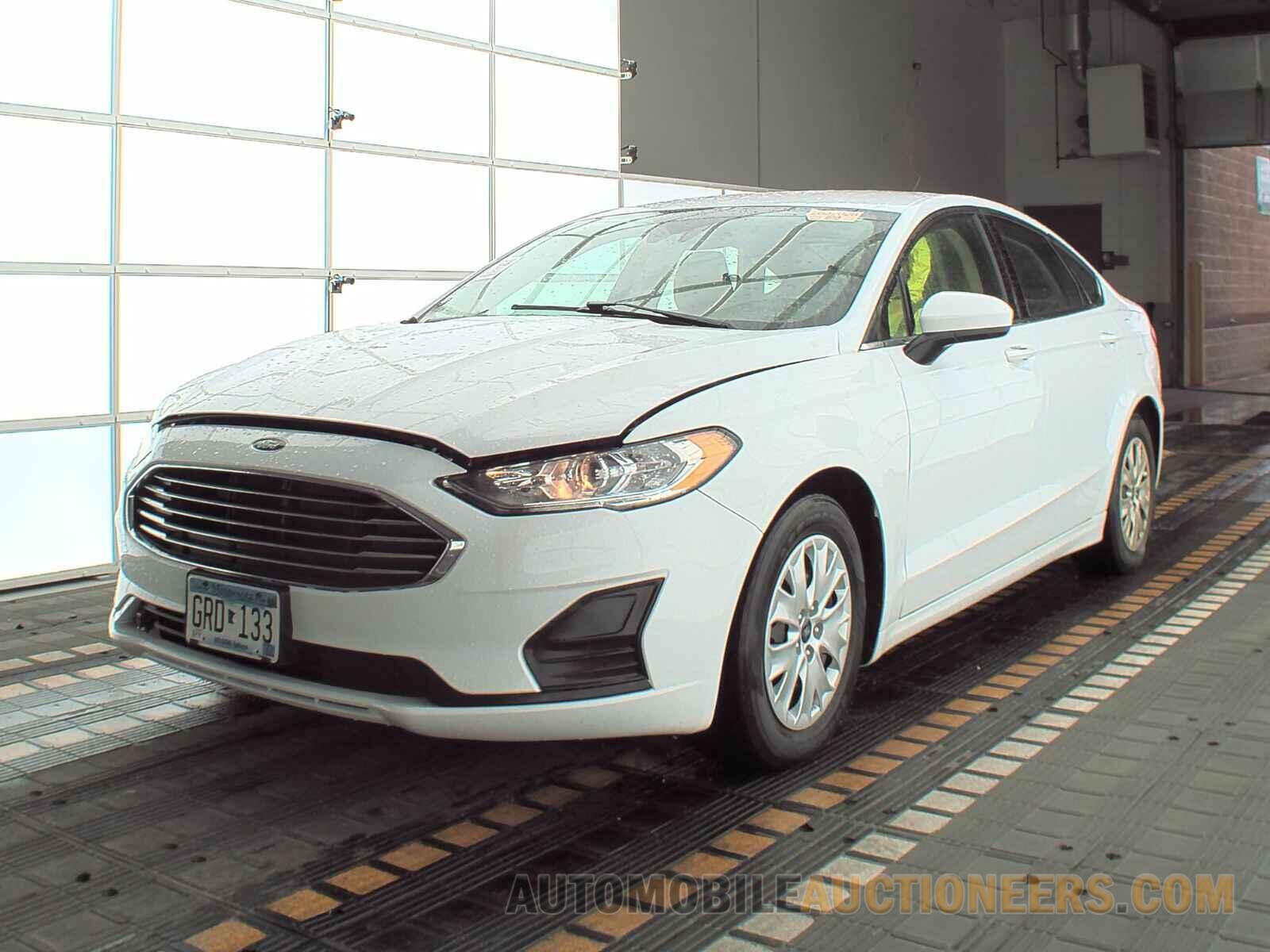 3FA6P0G71KR284160 Ford Fusion 2019