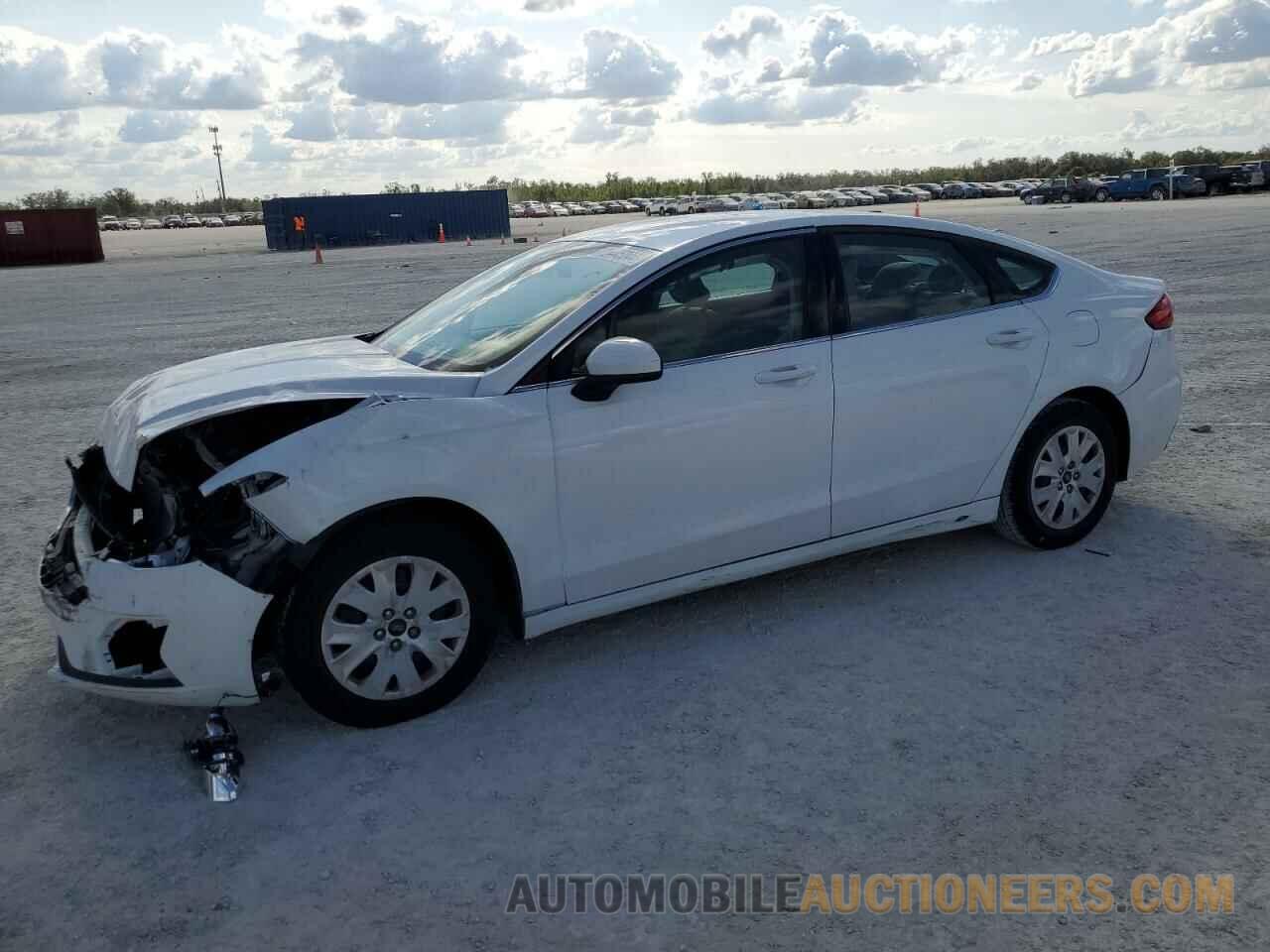 3FA6P0G72KR162911 FORD FUSION 2019