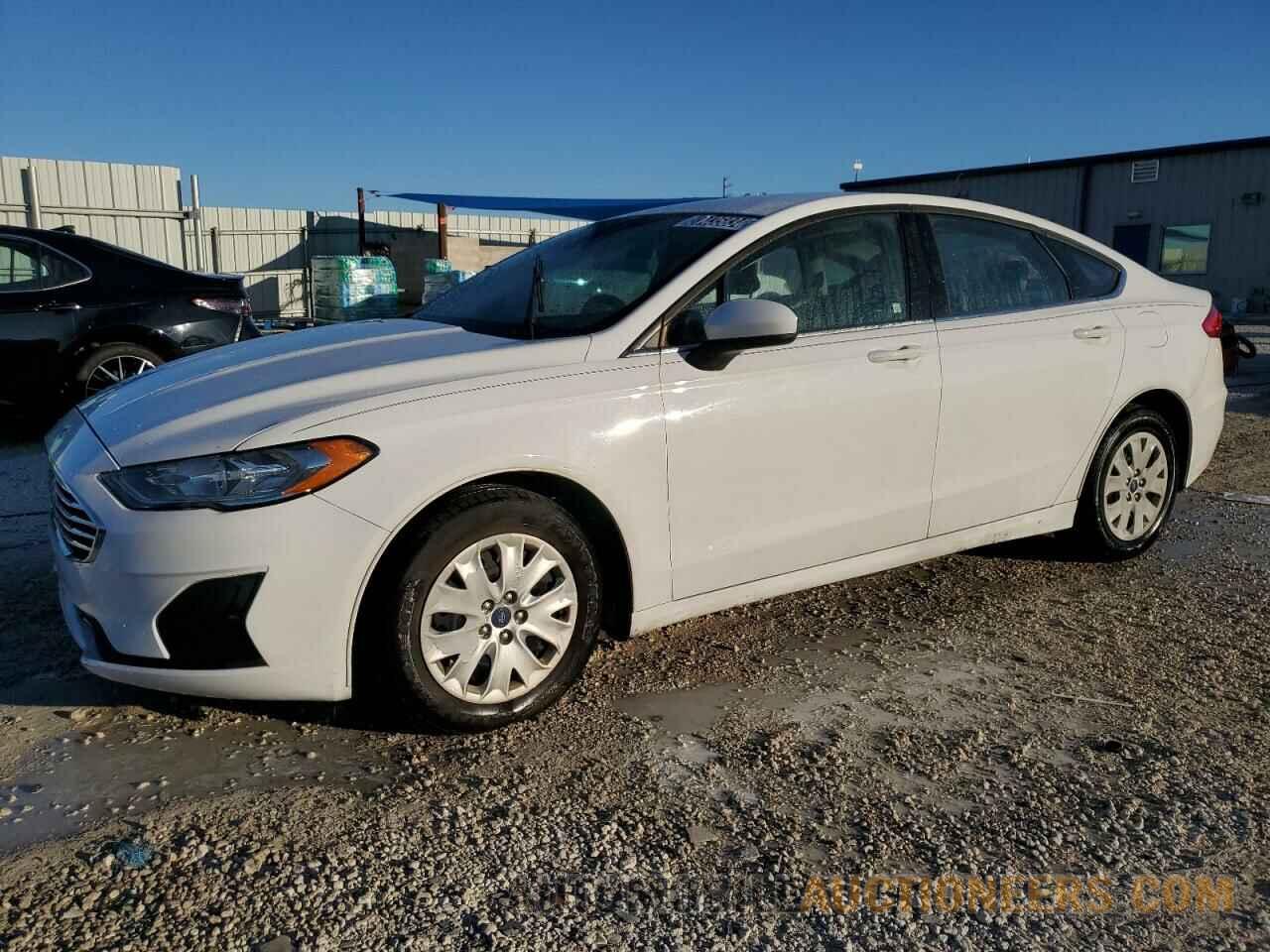 3FA6P0G73KR161685 FORD FUSION 2019