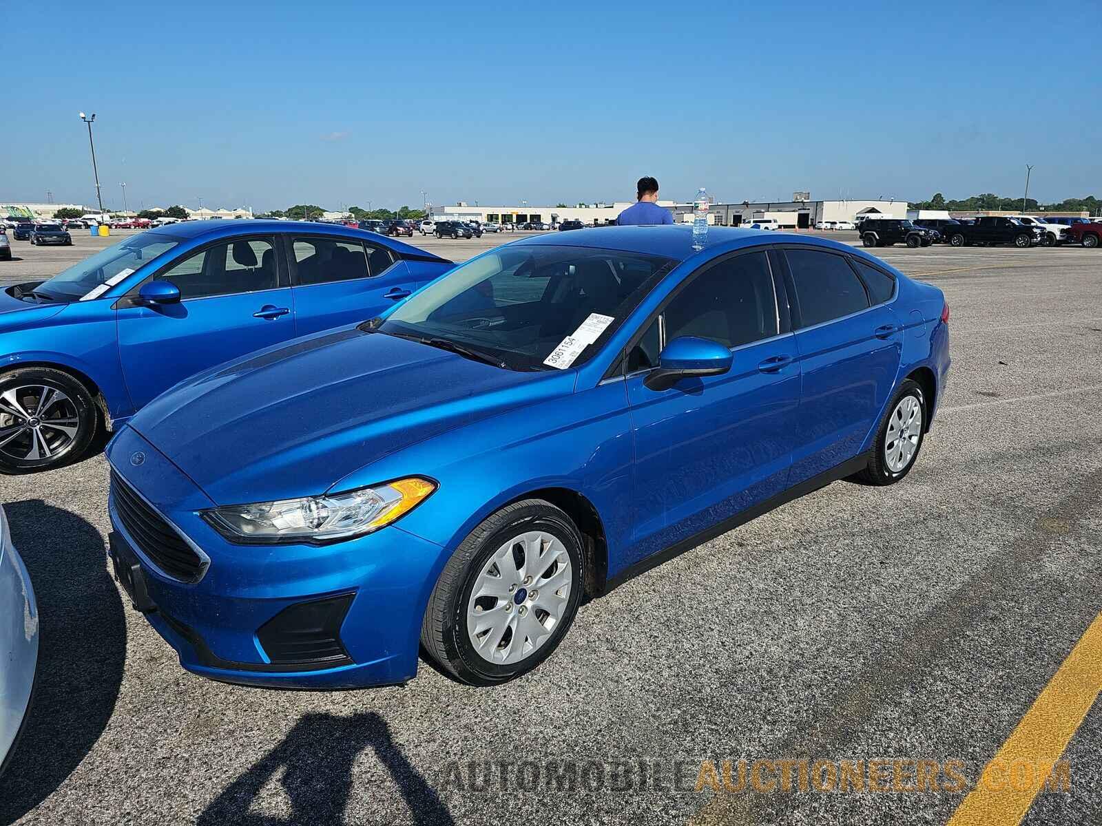 3FA6P0G73LR147738 Ford Fusion 2020