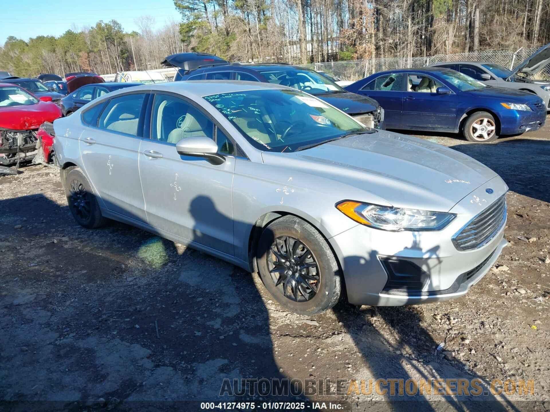 3FA6P0G74KR160223 FORD FUSION 2019