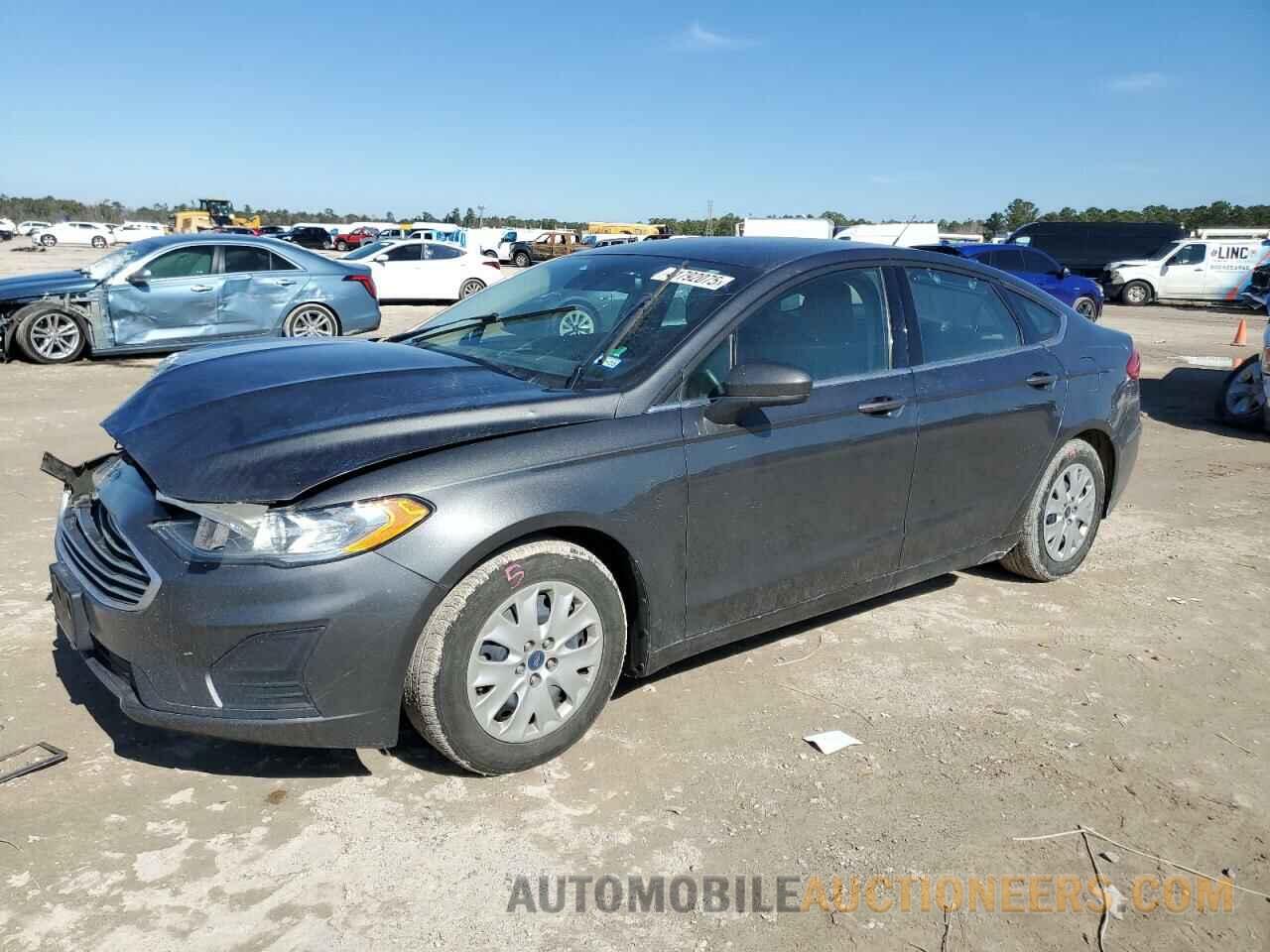 3FA6P0G74KR250083 FORD FUSION 2019