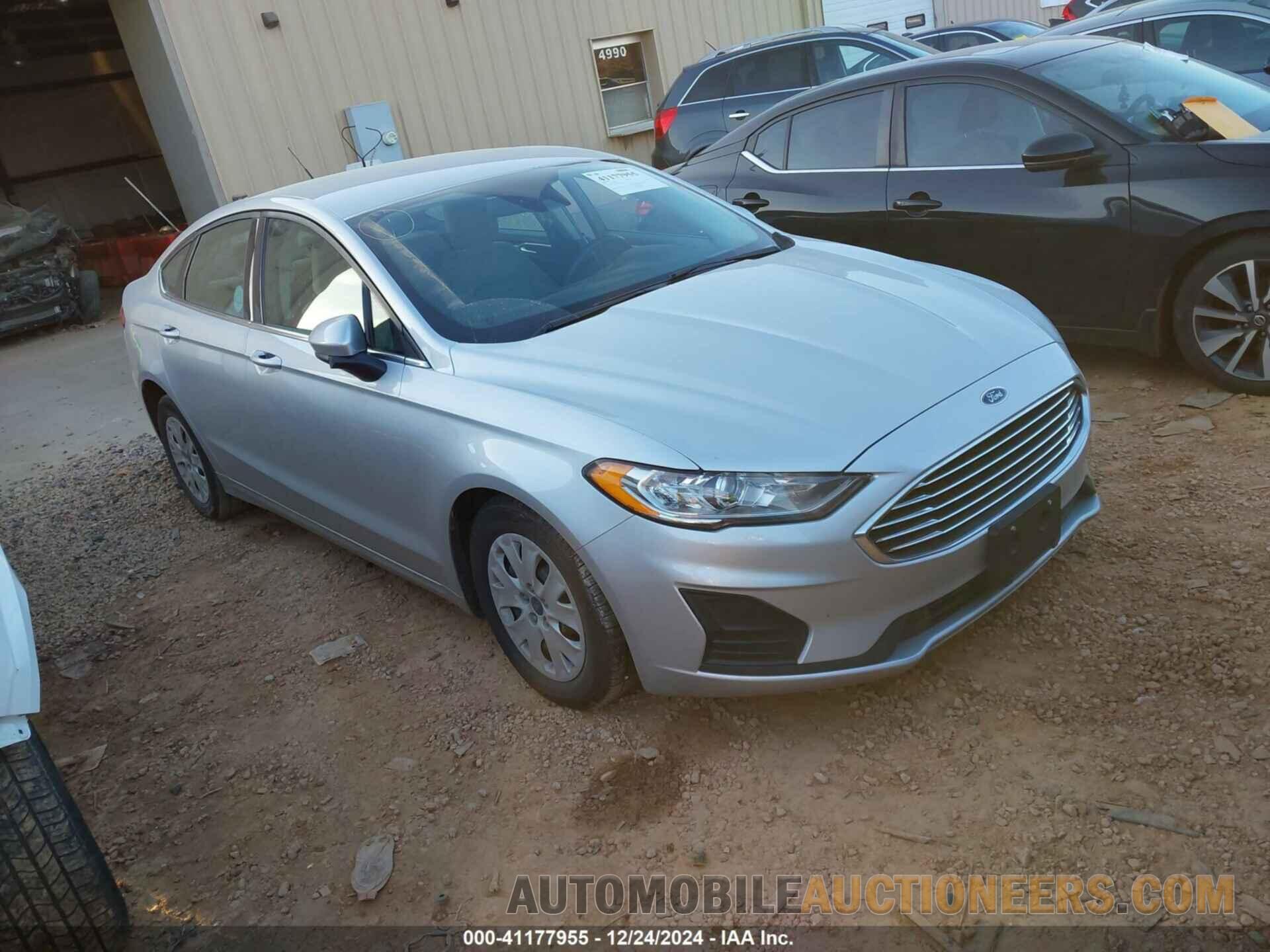 3FA6P0G75KR196146 FORD FUSION 2019