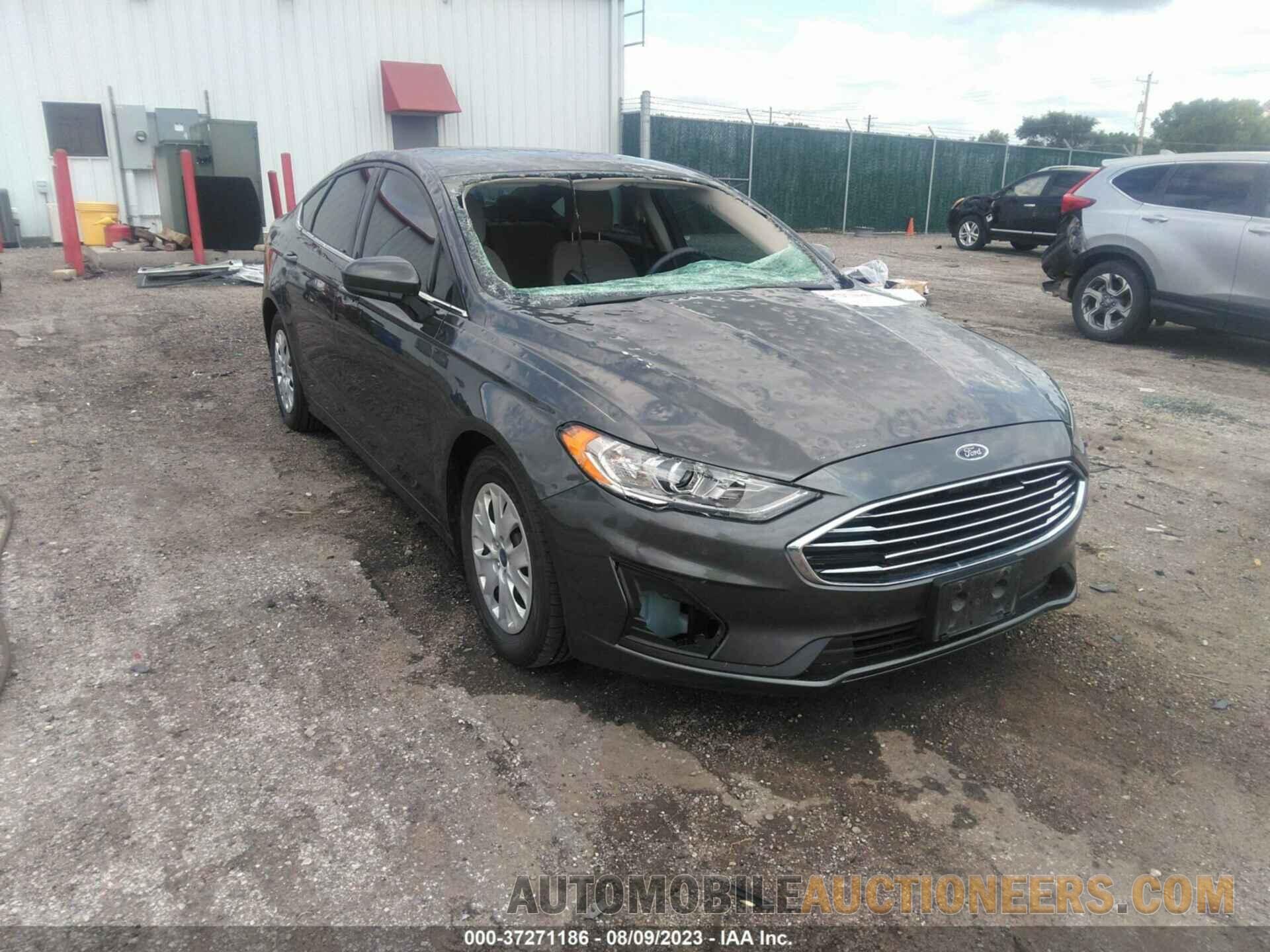 3FA6P0G75KR283335 FORD FUSION 2019