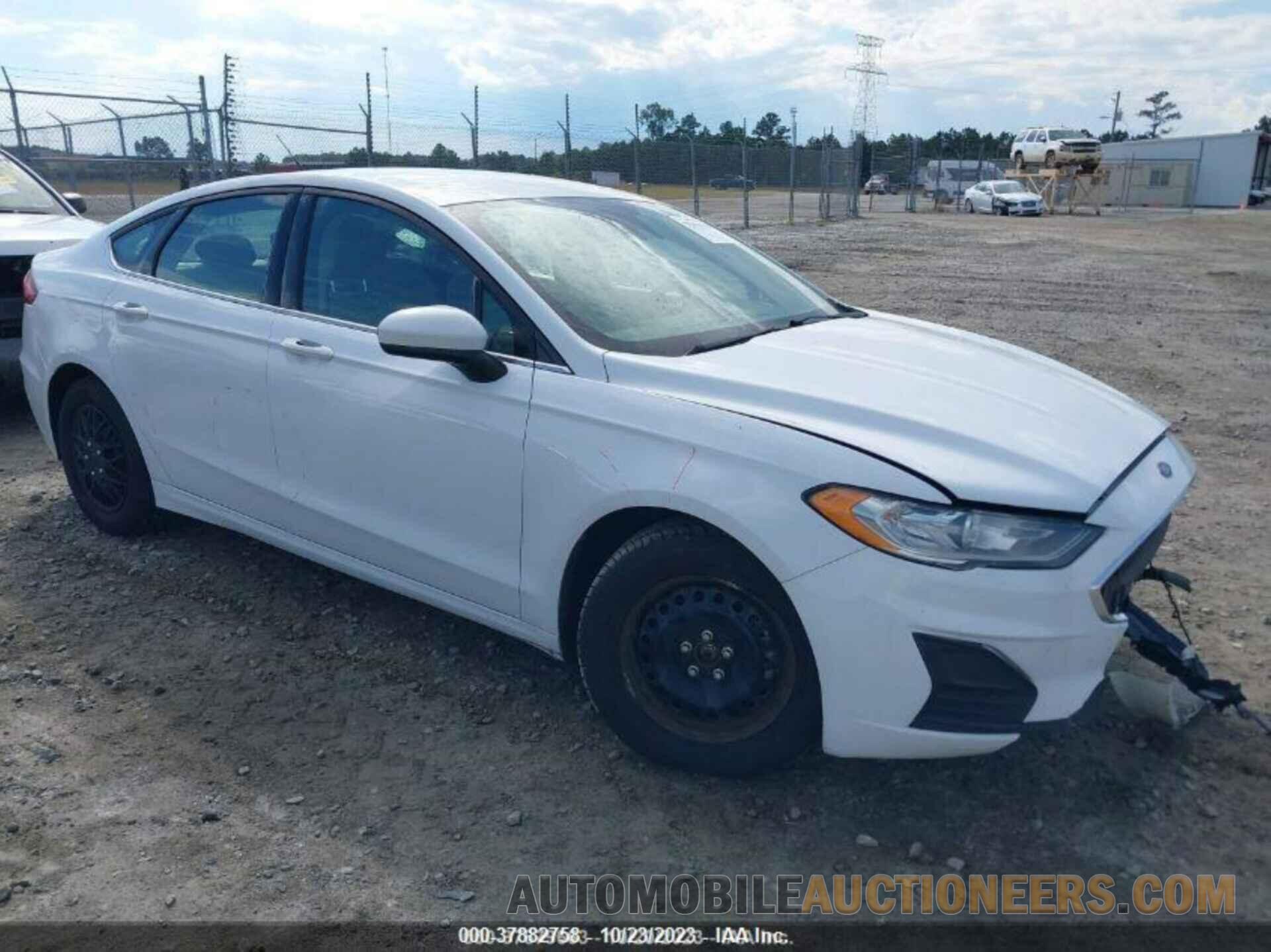 3FA6P0G76KR160661 FORD FUSION 2019