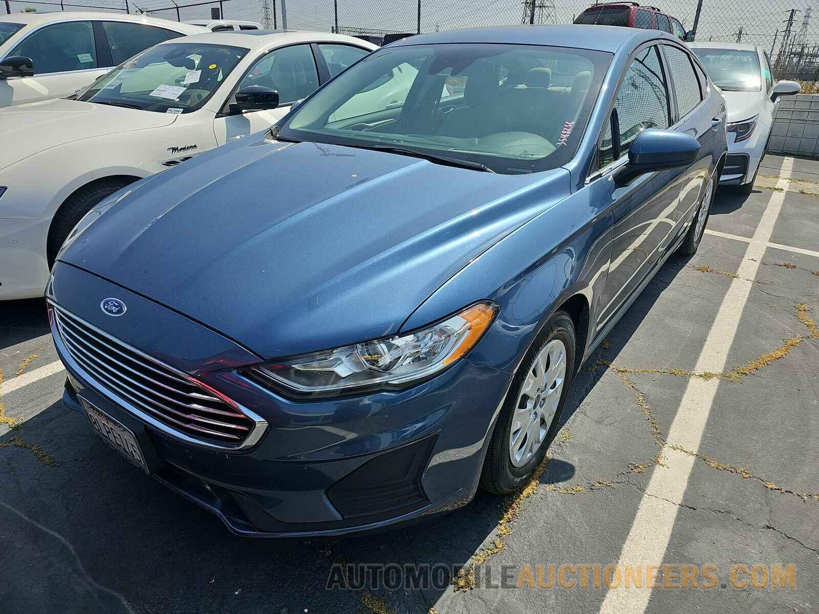 3FA6P0G76KR174950 Ford Fusion 2019