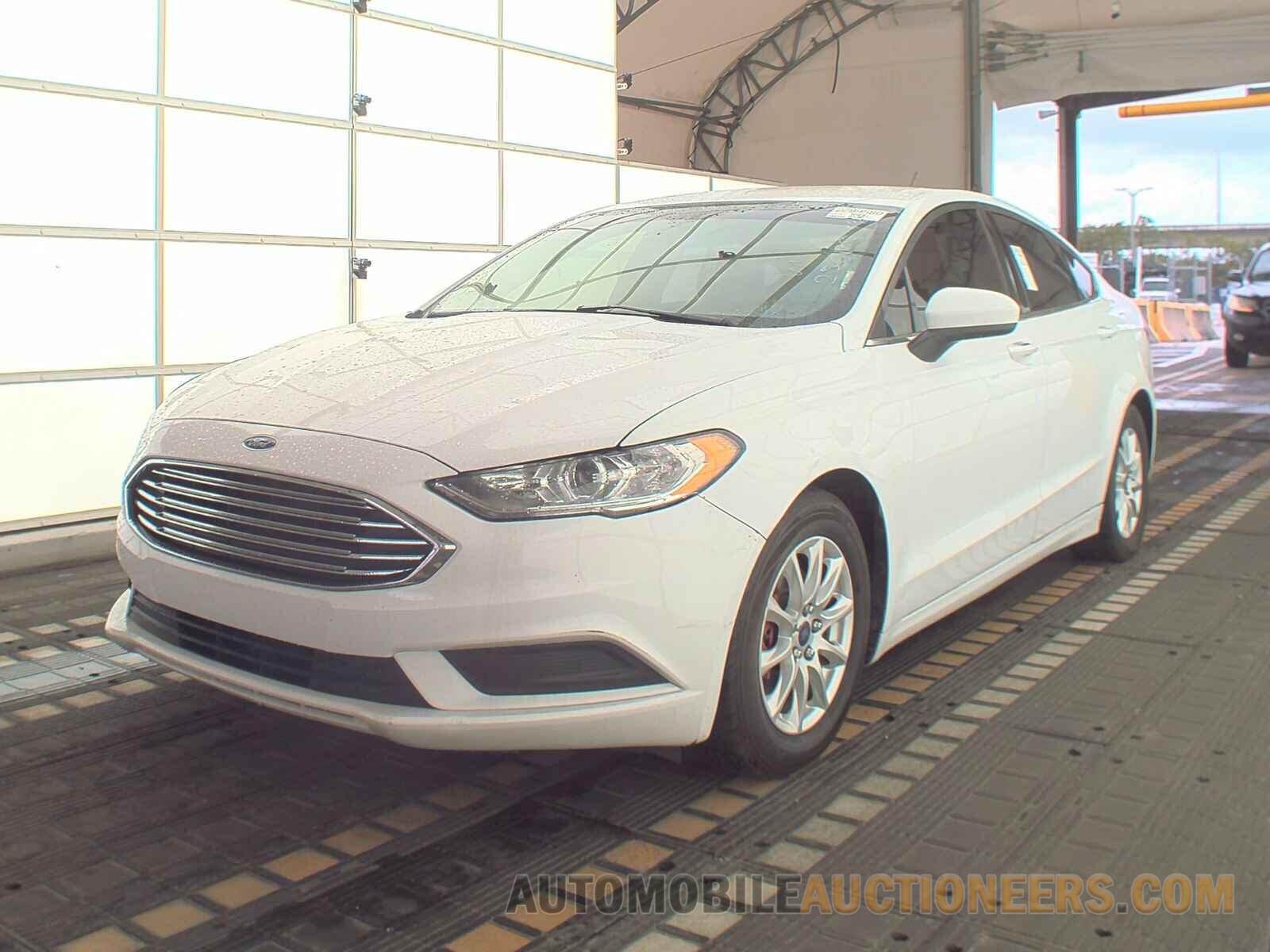 3FA6P0G77HR250135 Ford Fusion 2017