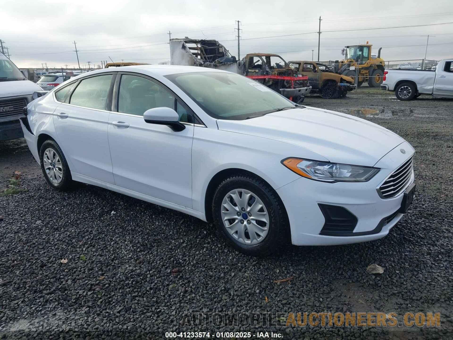 3FA6P0G77KR233083 FORD FUSION 2019