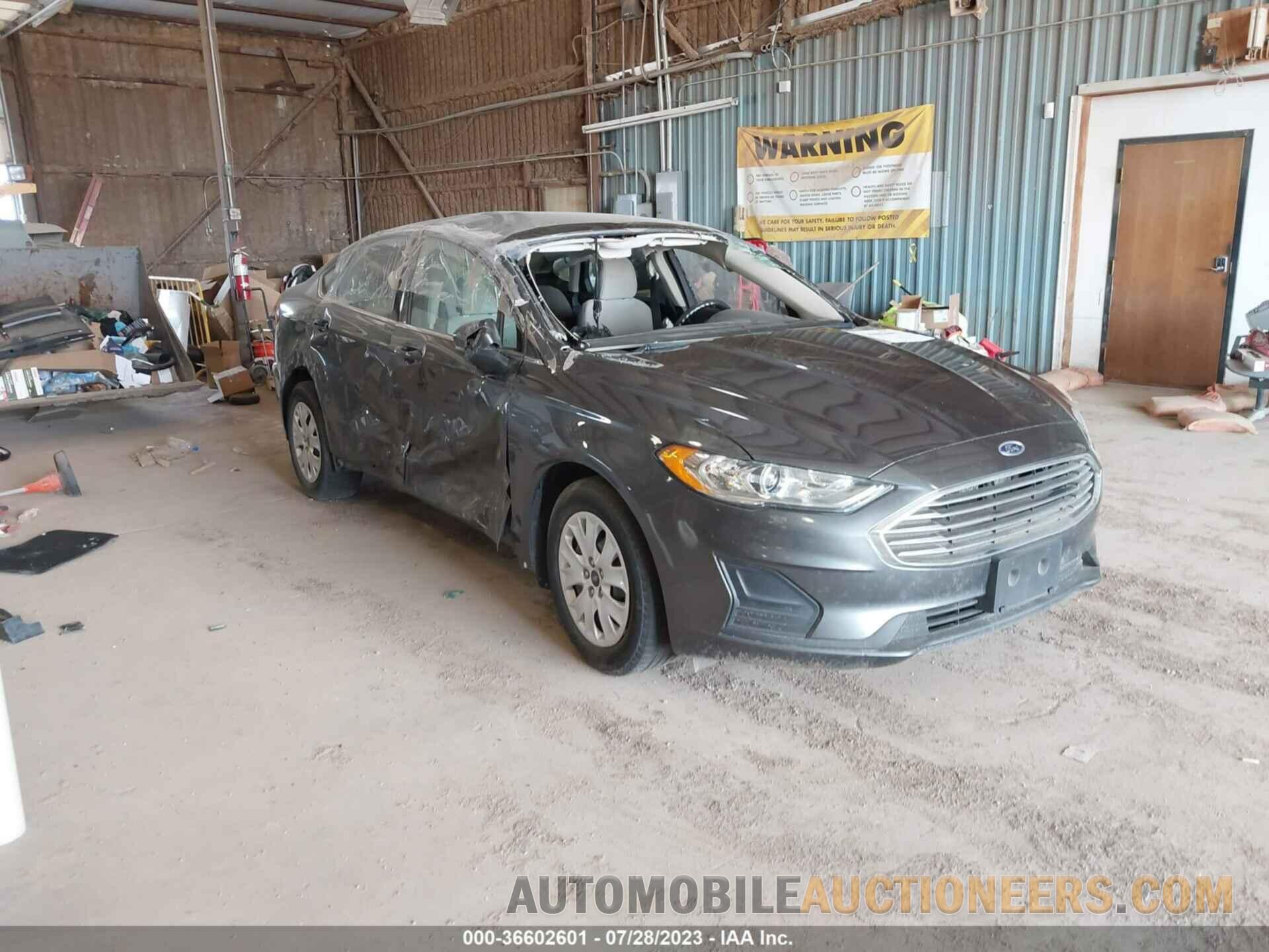 3FA6P0G78KR170916 FORD FUSION 2019