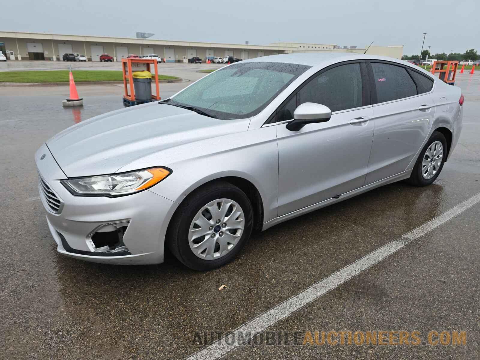 3FA6P0G78KR246683 Ford Fusion 2019