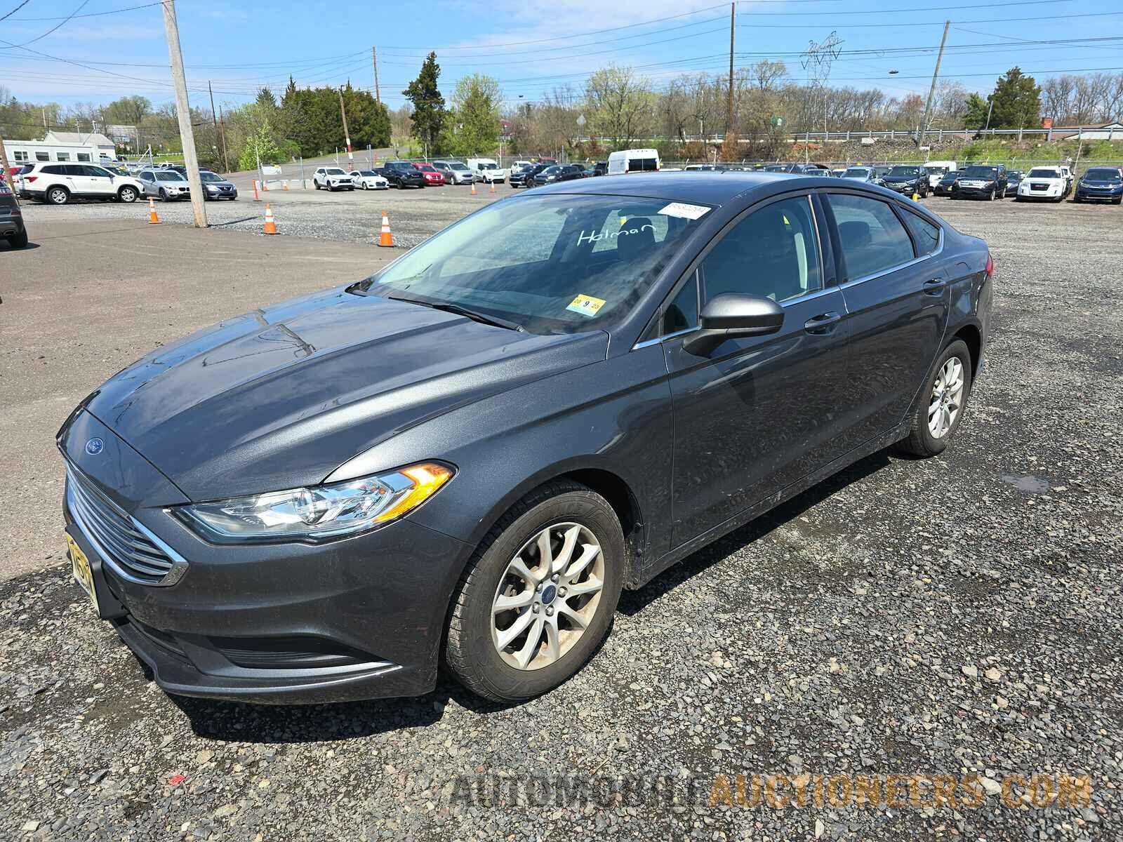 3FA6P0G79HR231067 Ford Fusion 2017