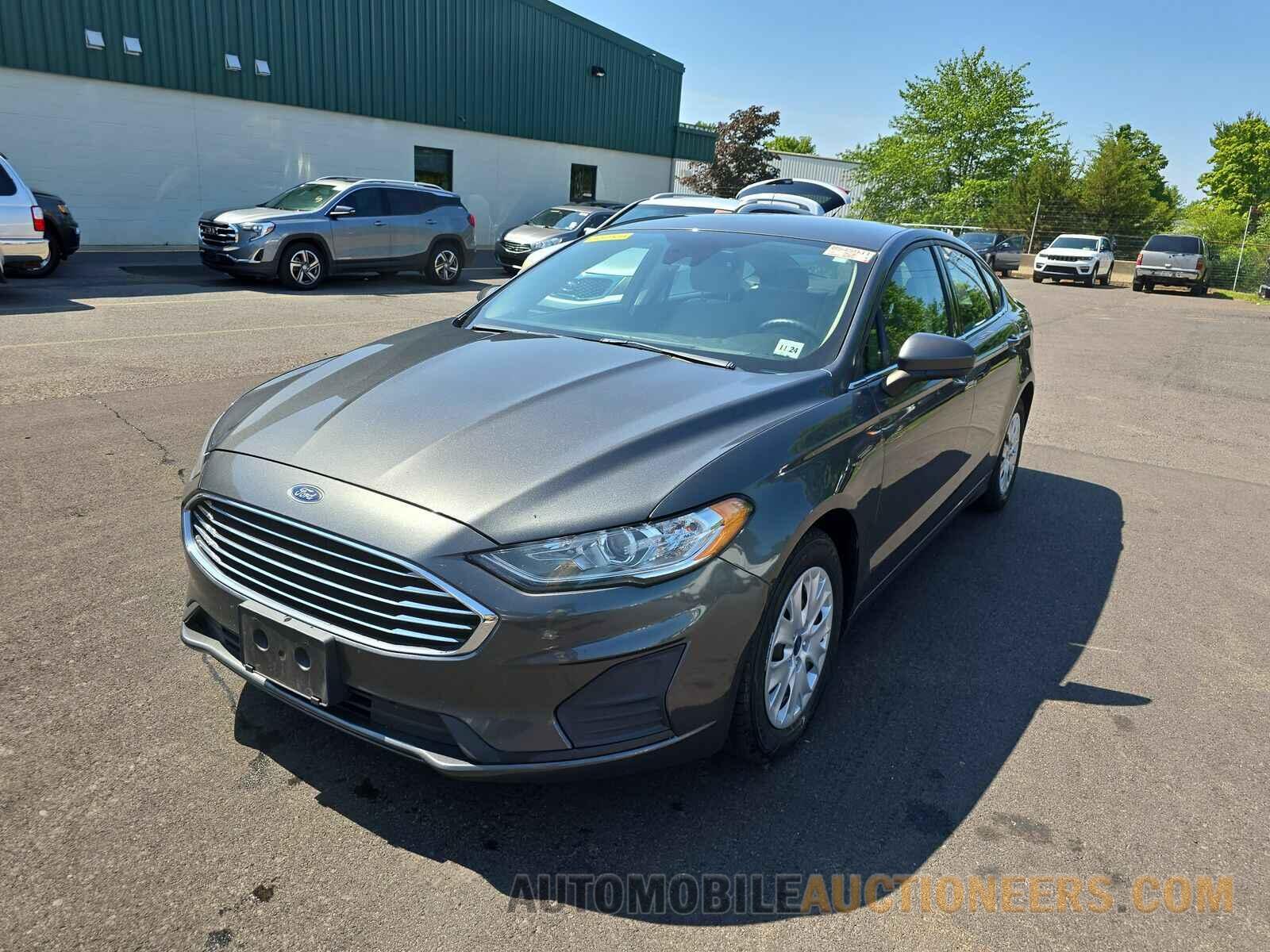 3FA6P0G79KR152344 Ford Fusion 2019