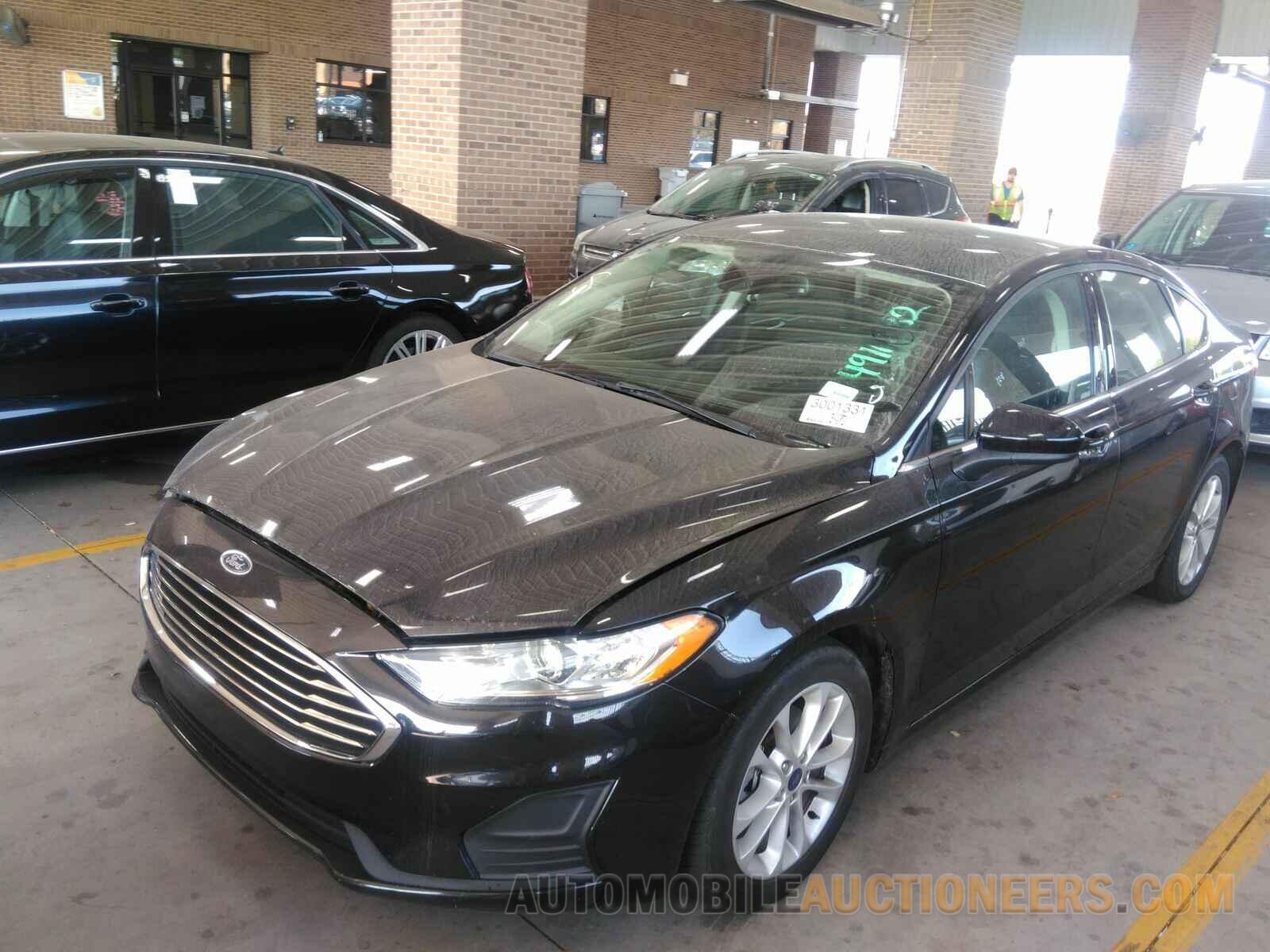 3FA6P0H70KR123152 Ford Fusion 2019