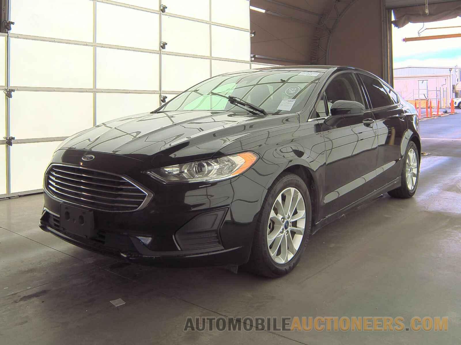 3FA6P0H70KR142946 Ford Fusion 2019