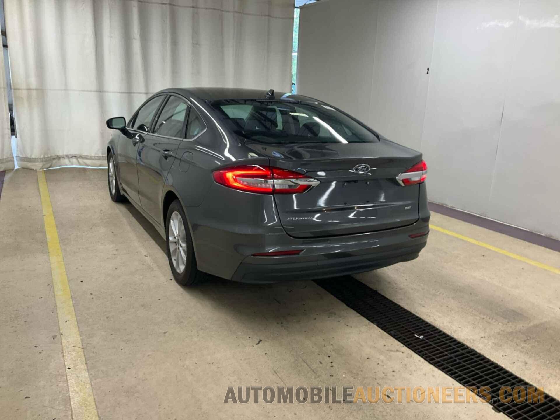 3FA6P0H71KR183957 FORD FUSION 2019