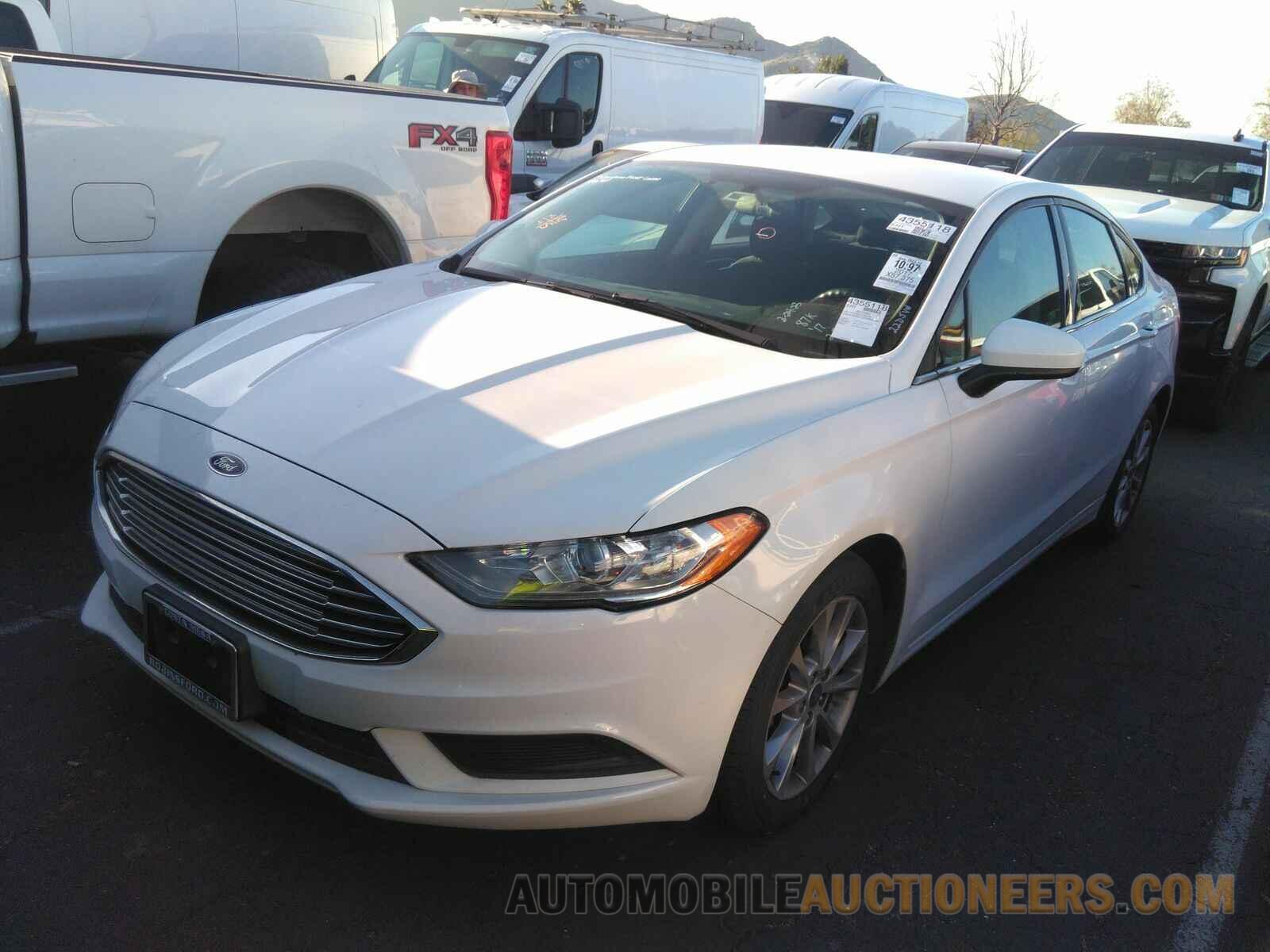 3FA6P0H72HR369032 Ford Fusion 2017