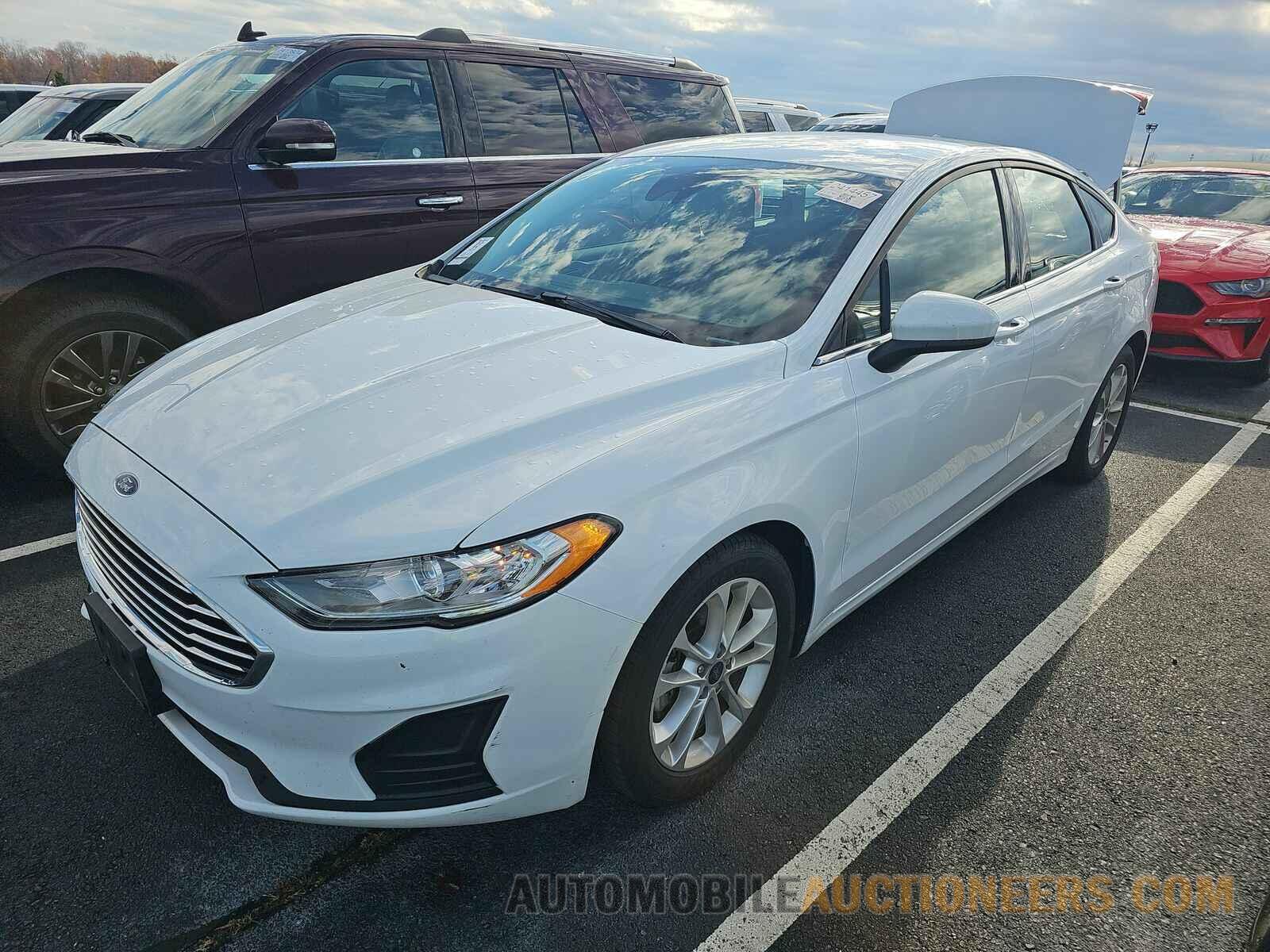 3FA6P0H73KR210043 Ford Fusion 2019