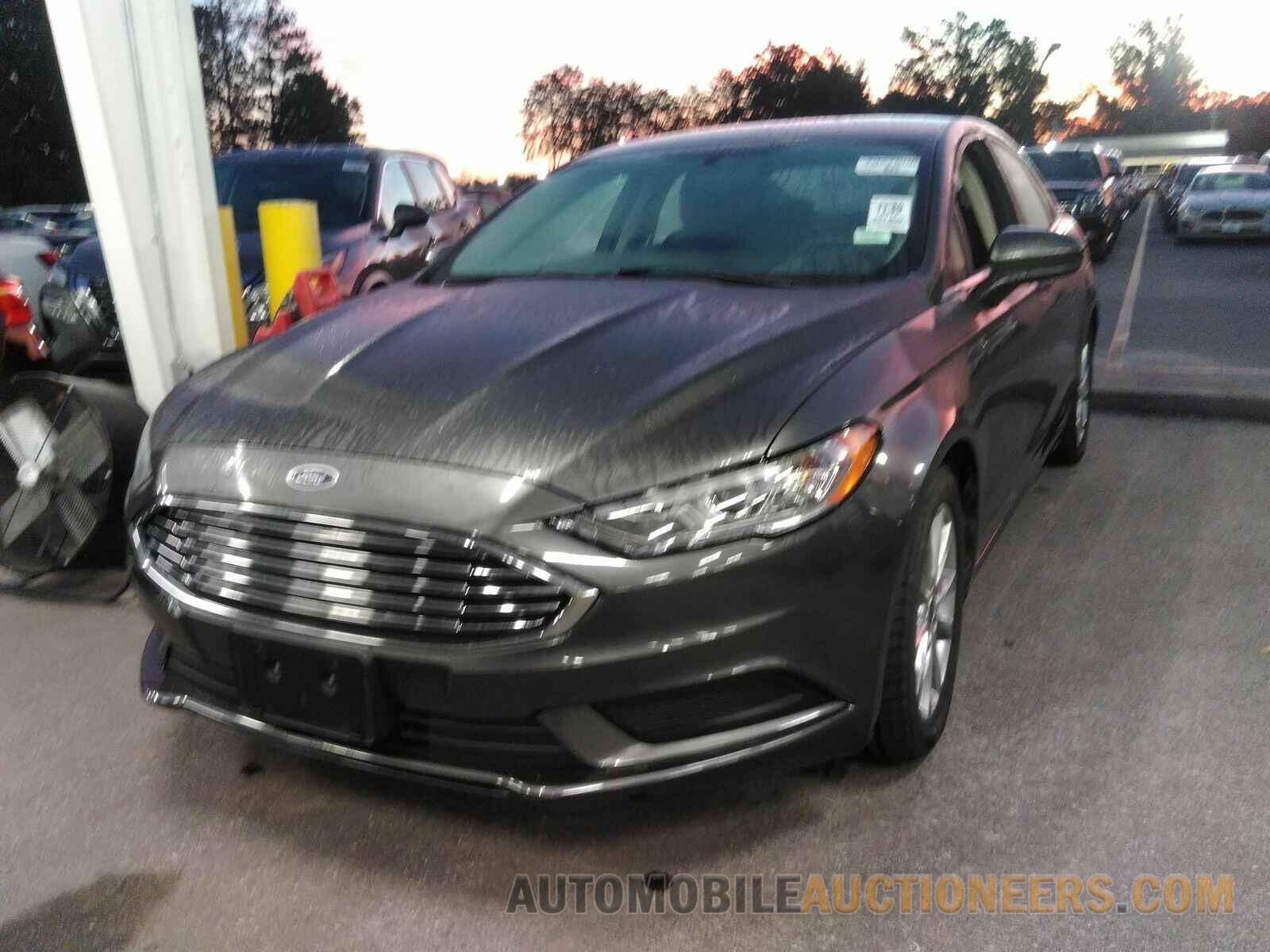 3FA6P0H74HR135863 Ford Fusion 2017