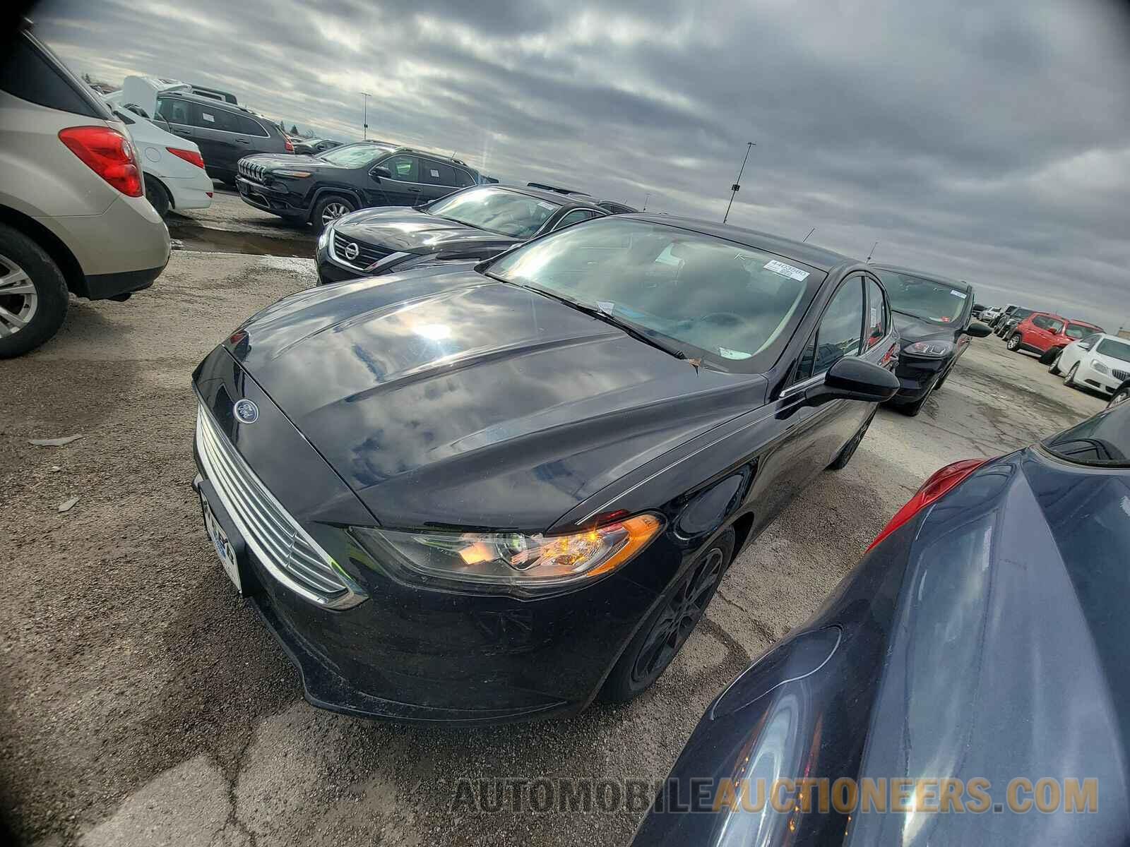 3FA6P0H74HR310032 Ford Fusion 2017