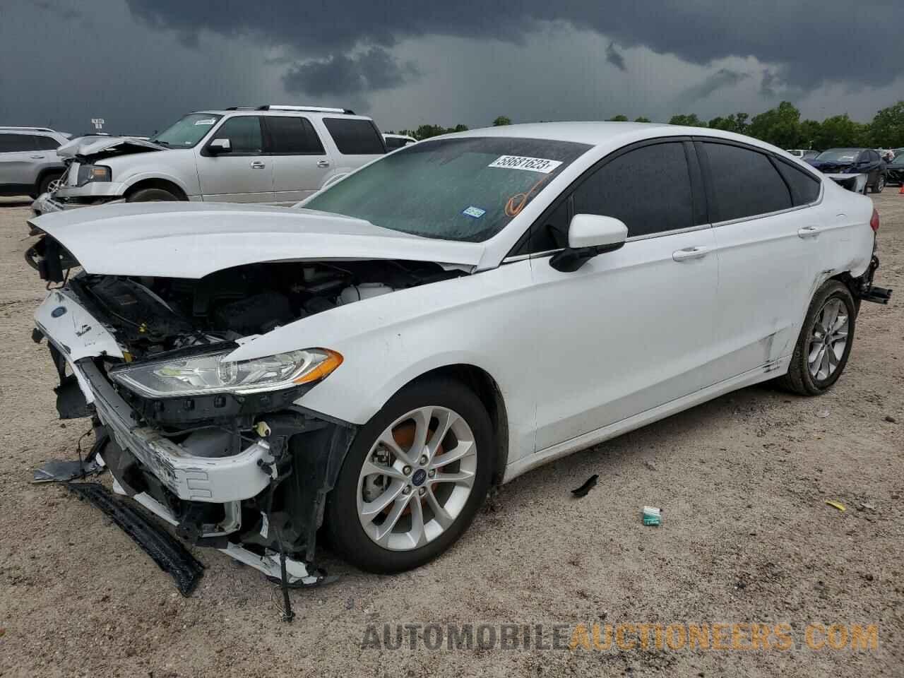 3FA6P0H76KR272391 FORD FUSION 2019