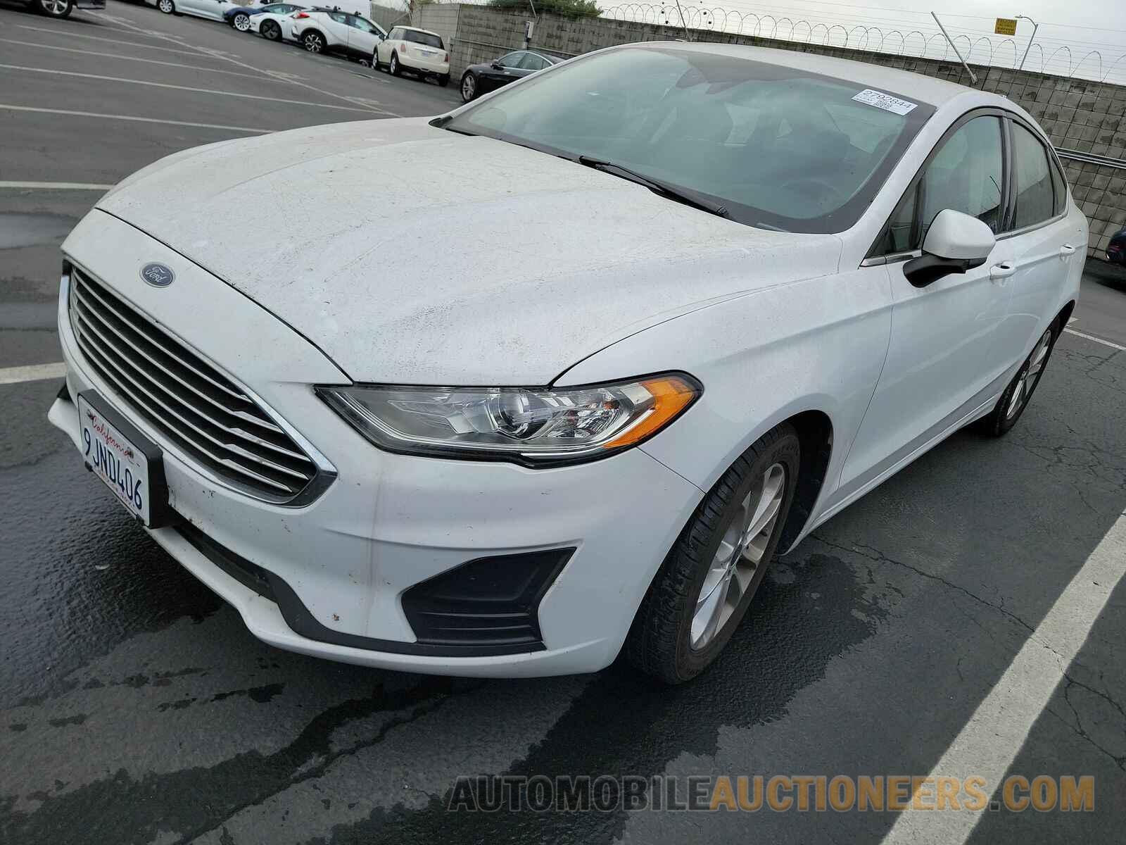 3FA6P0H76LR155802 Ford Fusion 2020