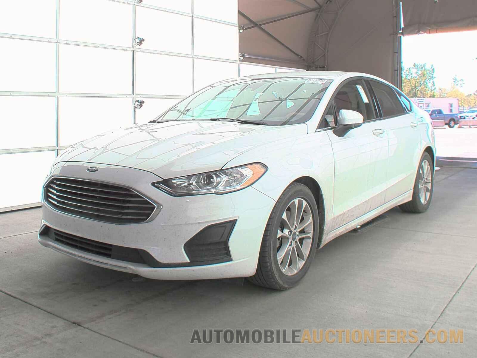 3FA6P0H77LR131900 Ford Fusion 2020