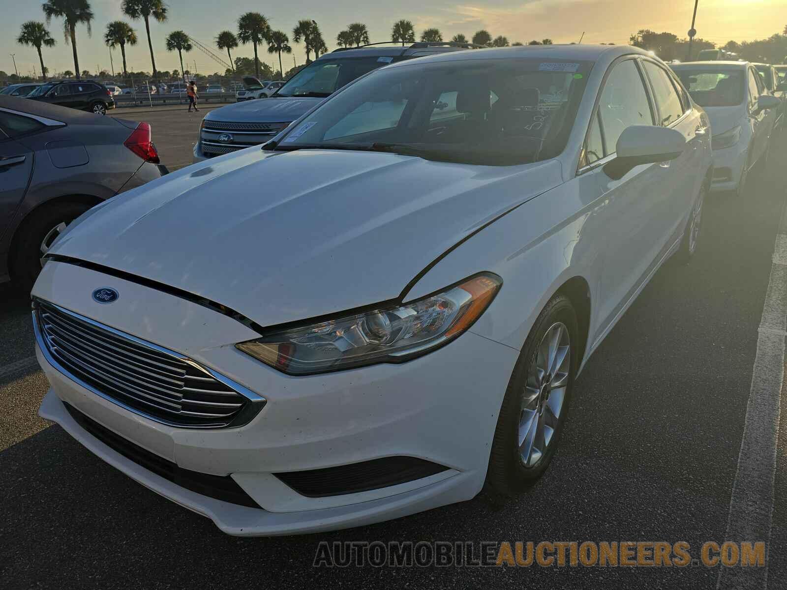 3FA6P0H78HR355703 Ford Fusion 2017