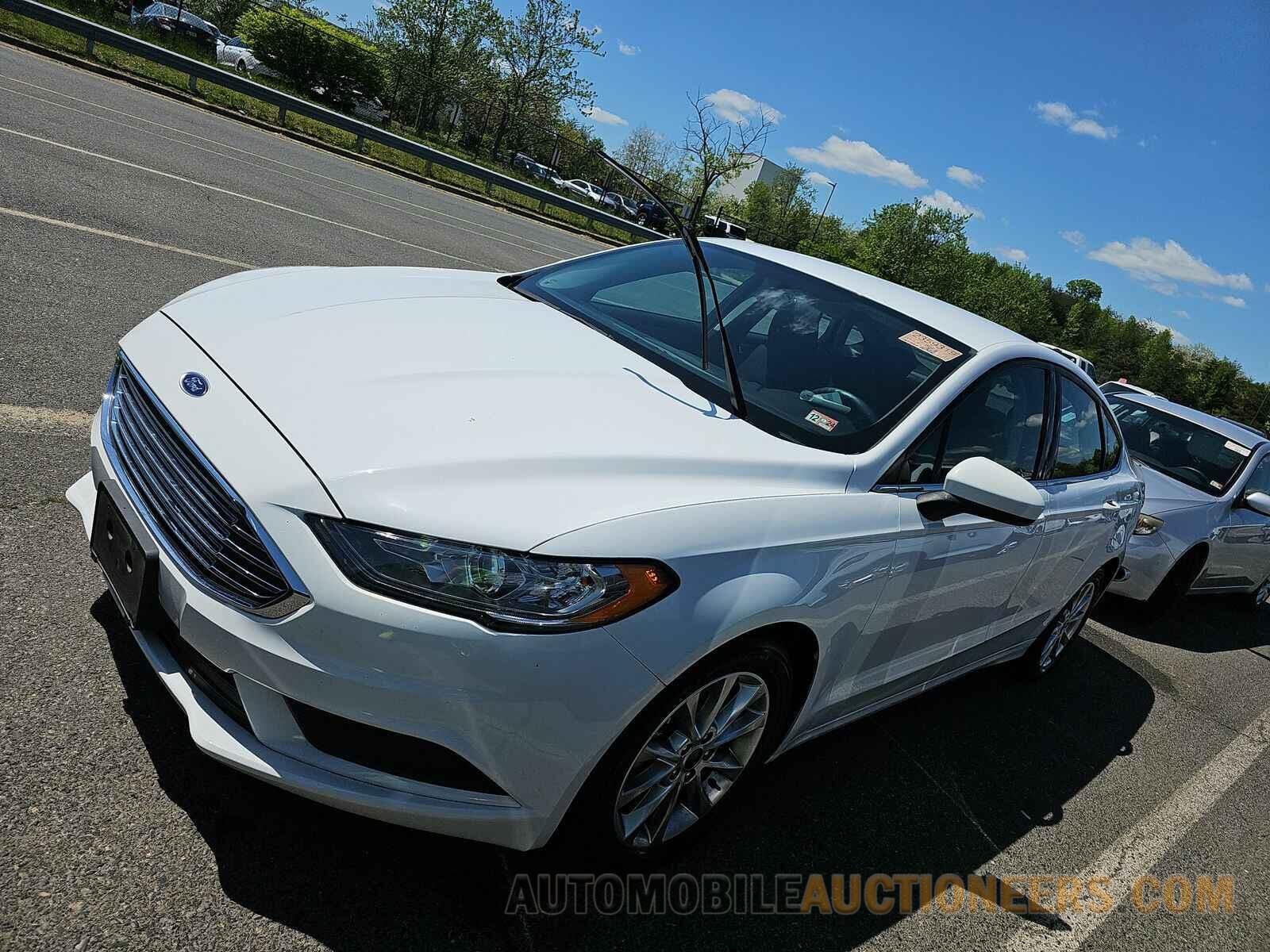 3FA6P0H7XHR368758 Ford Fusion 2017