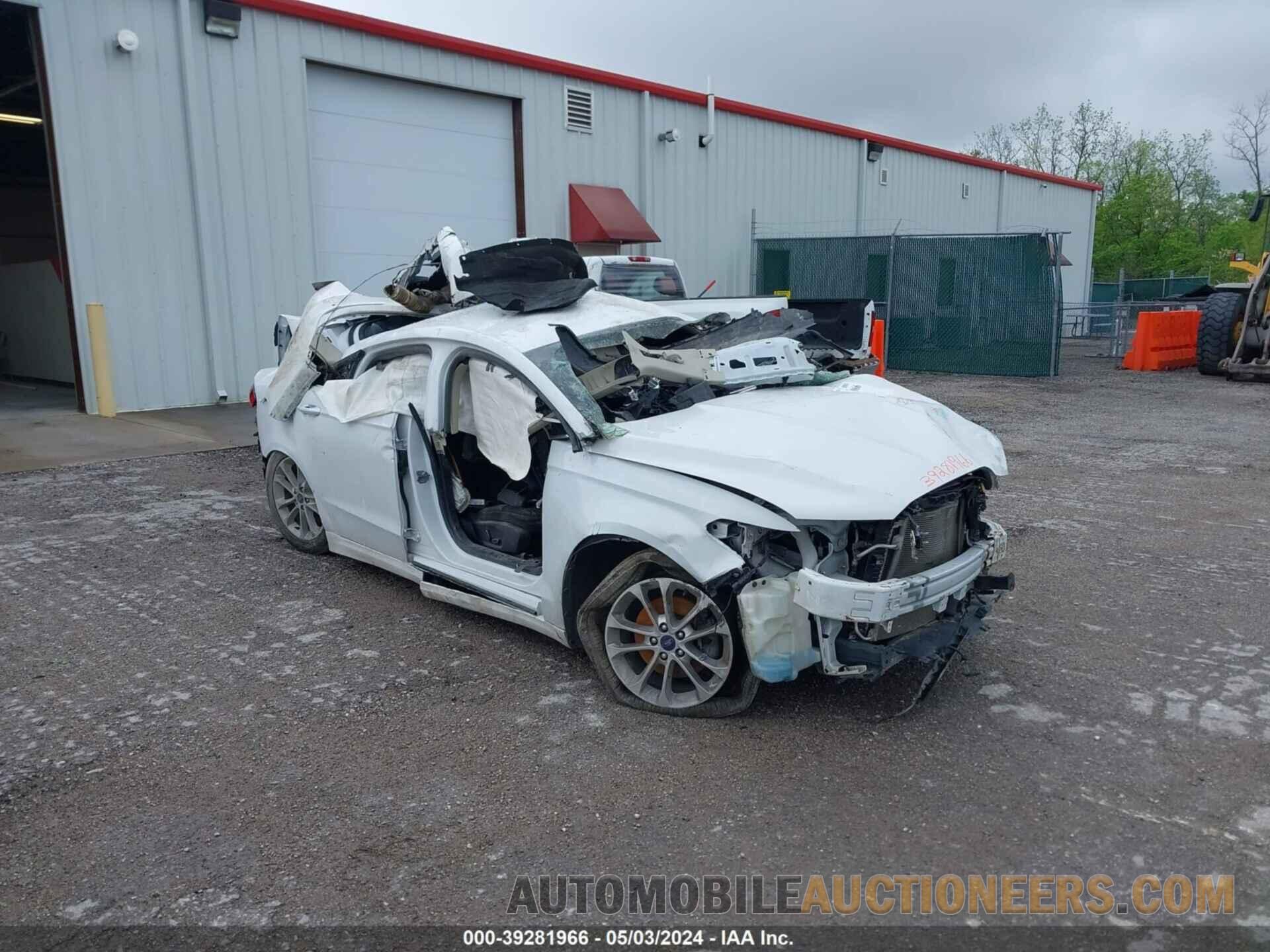 3FA6P0H7XKR209777 FORD FUSION 2019