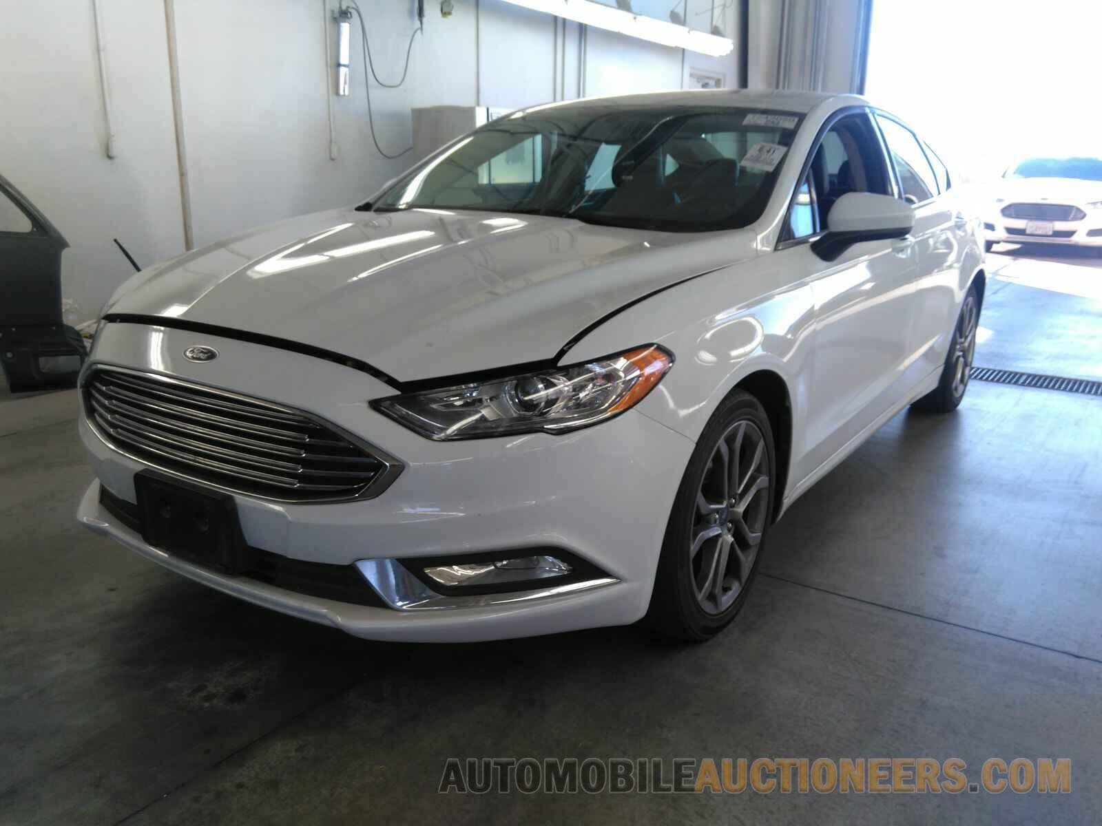 3FA6P0HD0HR207163 Ford Fusion 2017