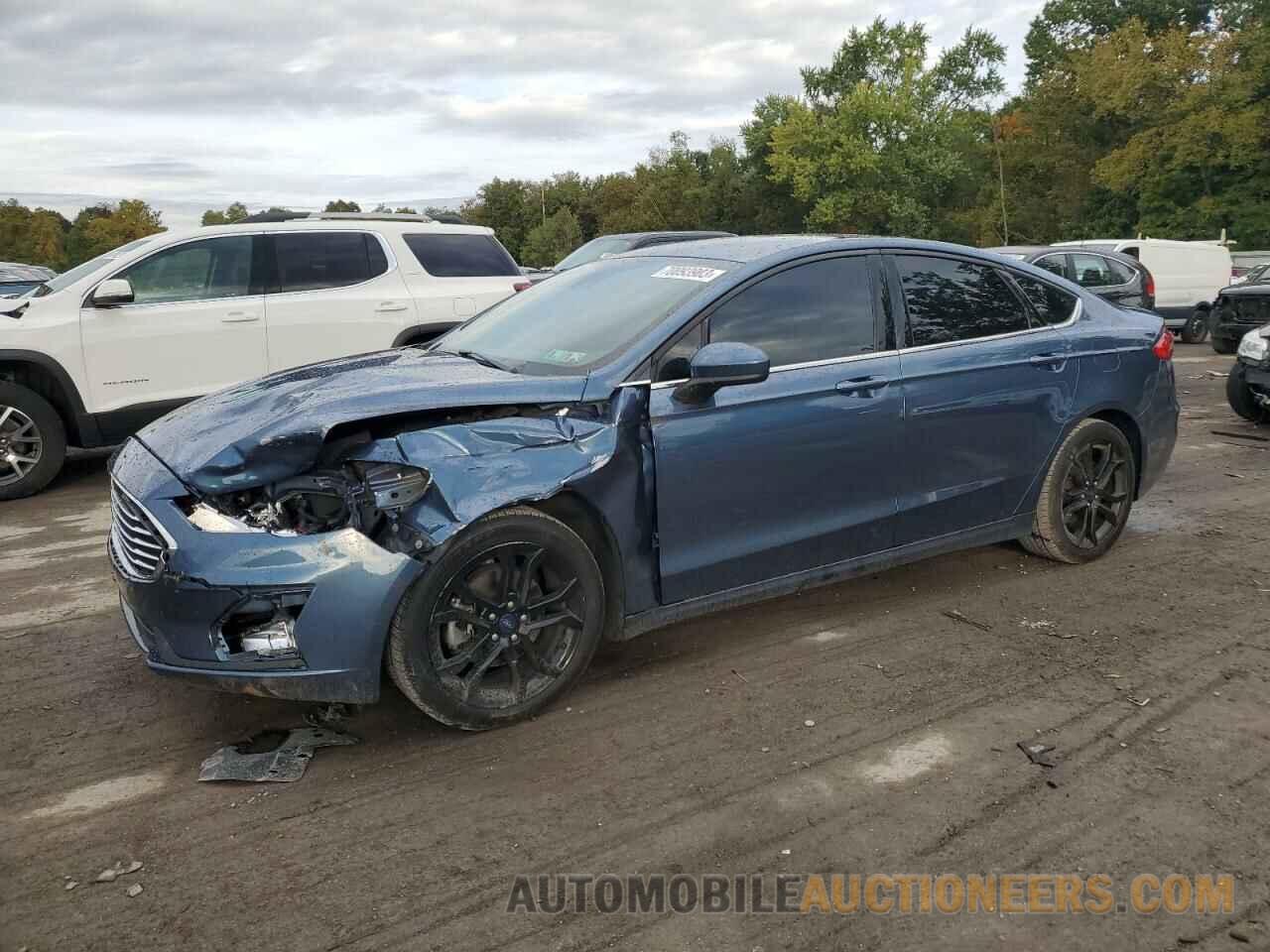 3FA6P0HD0KR147263 FORD FUSION 2019