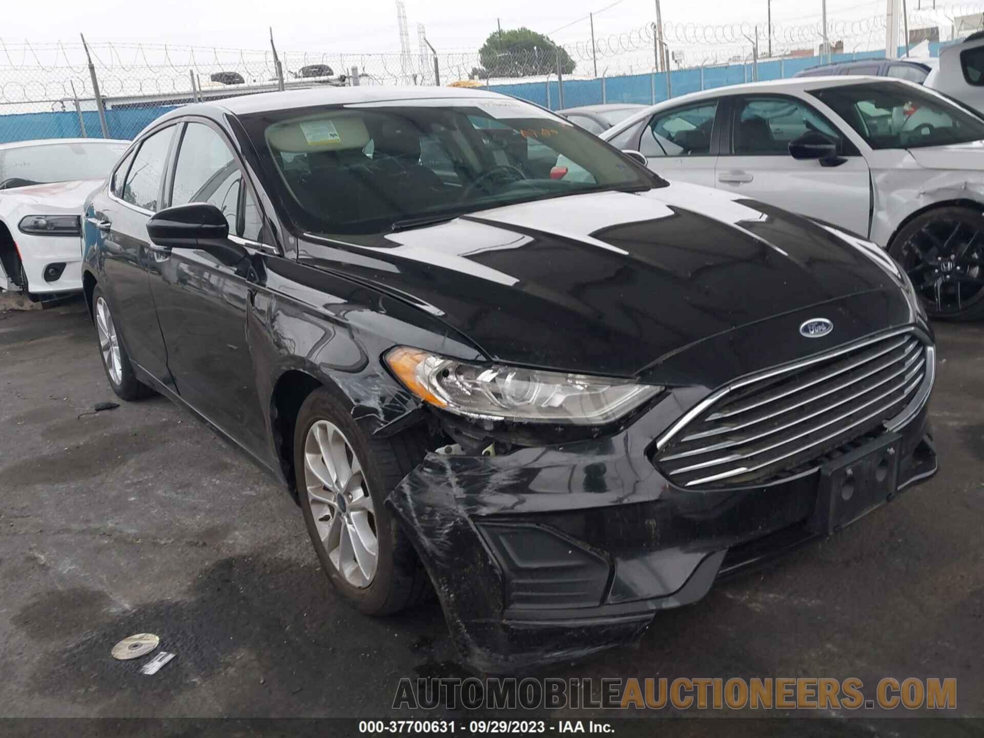 3FA6P0HD0KR215934 FORD FUSION 2019