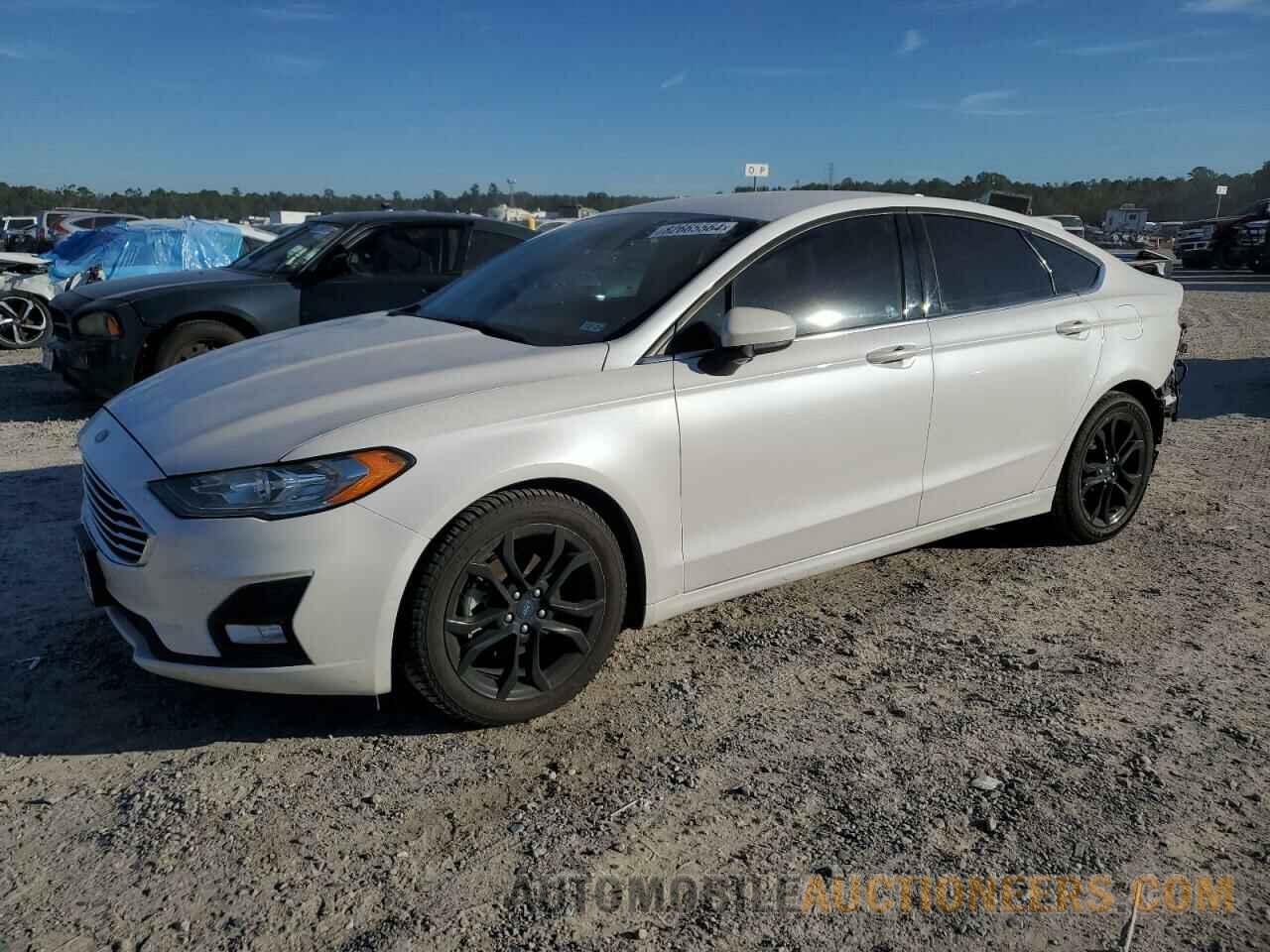 3FA6P0HD0KR268312 FORD FUSION 2019