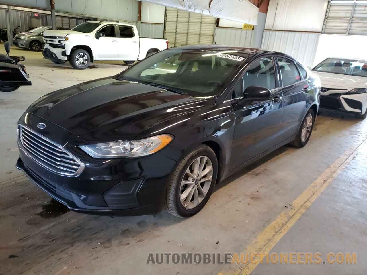 3FA6P0HD1KR111761 FORD FUSION 2019