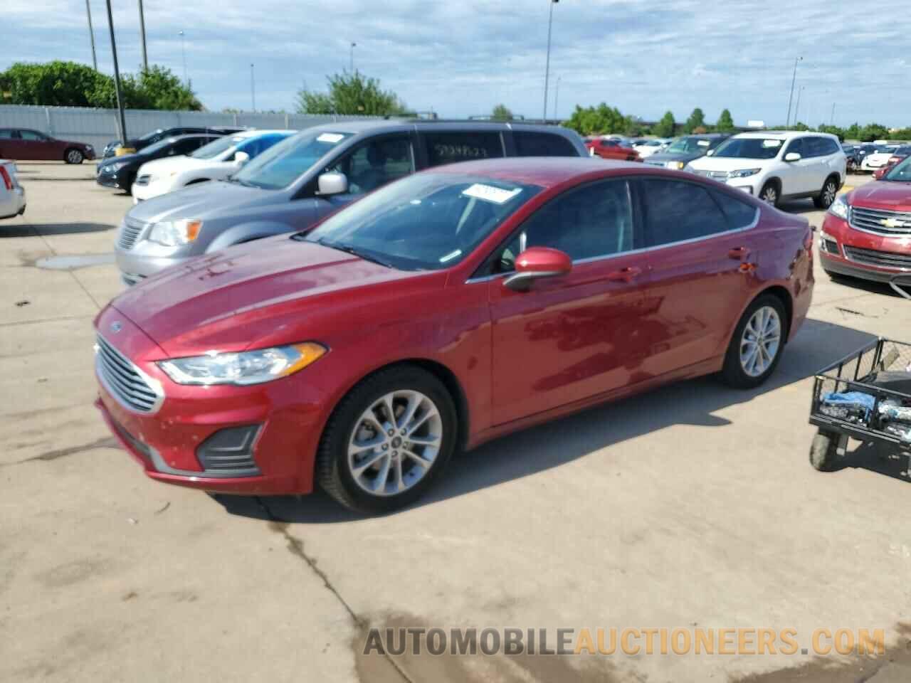 3FA6P0HD1KR113932 FORD FUSION 2019