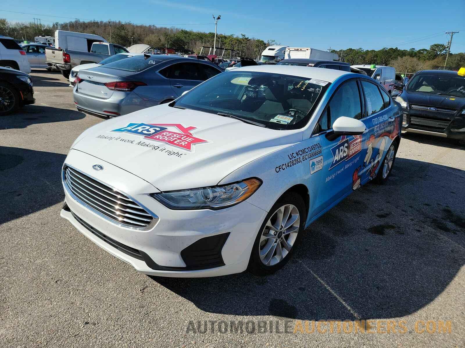 3FA6P0HD1KR127801 Ford Fusion 2019