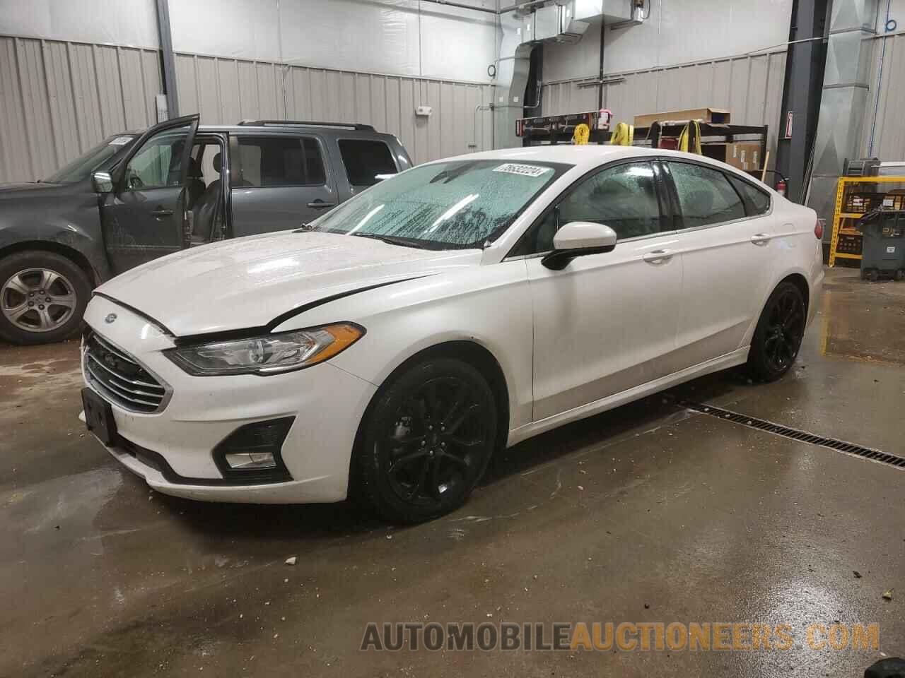 3FA6P0HD1KR133632 FORD FUSION 2019