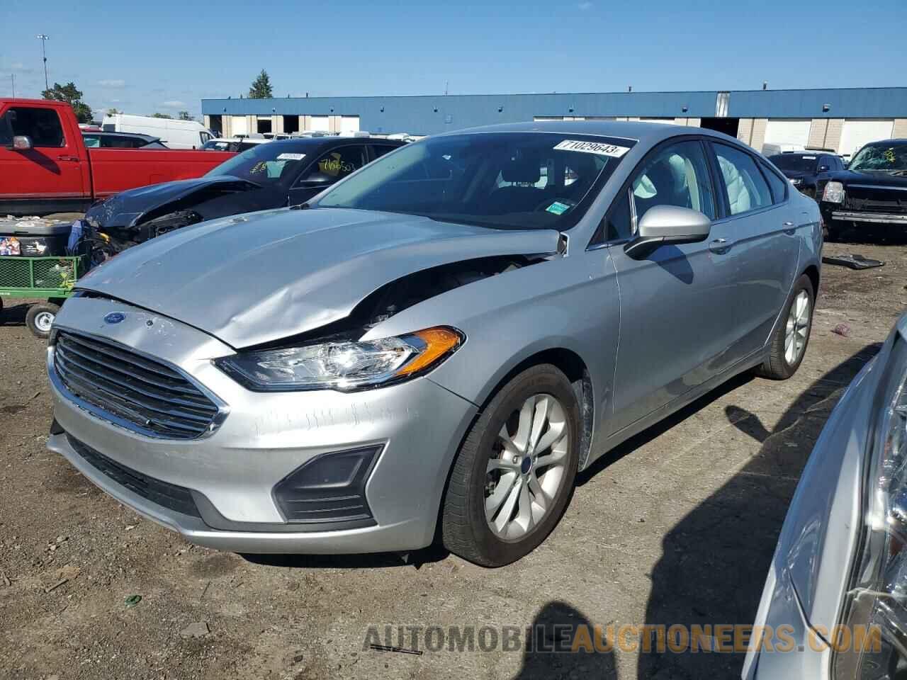 3FA6P0HD1KR217563 FORD FUSION 2019