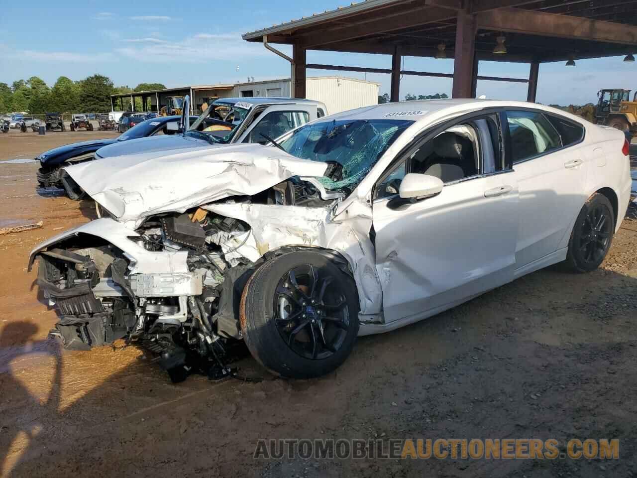 3FA6P0HD1KR246481 FORD FUSION 2019