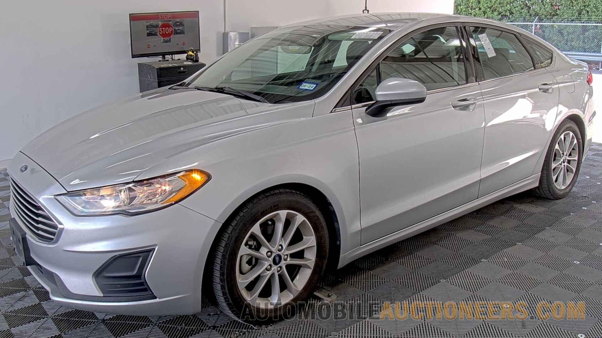 3FA6P0HD1KR249798 Ford Fusion 2019