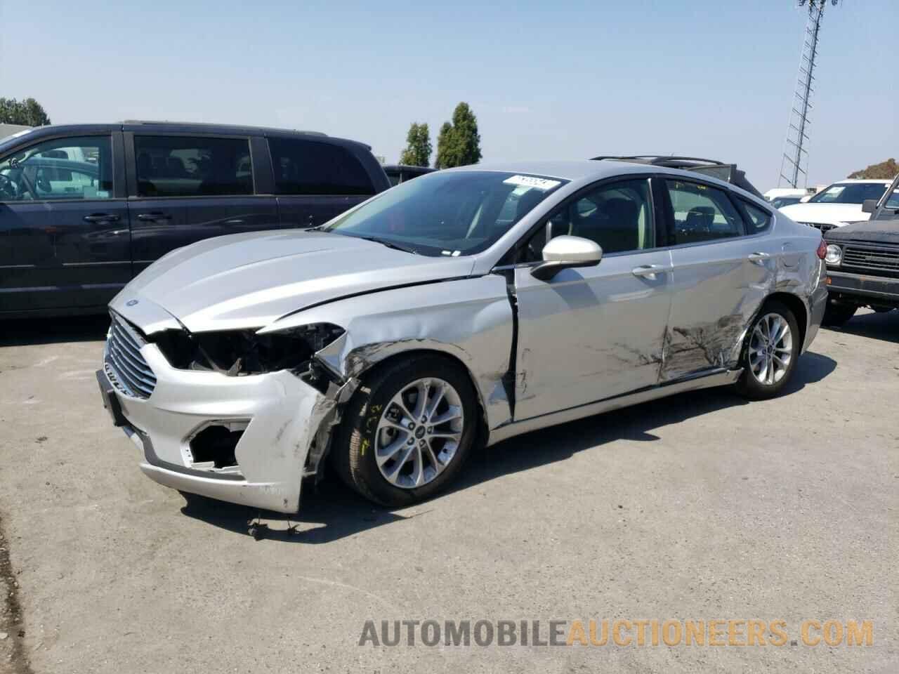 3FA6P0HD1KR255603 FORD FUSION 2019