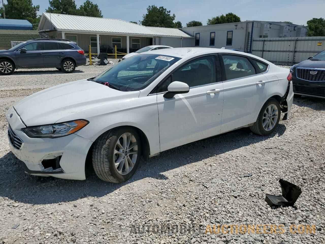 3FA6P0HD2KR246845 FORD FUSION 2019