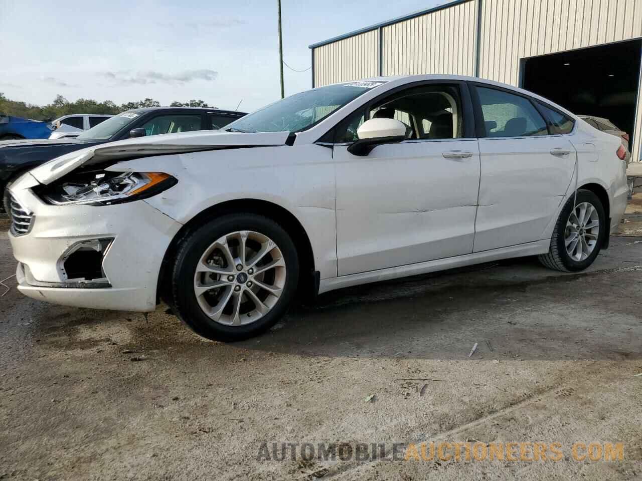 3FA6P0HD2KR276055 FORD FUSION 2019